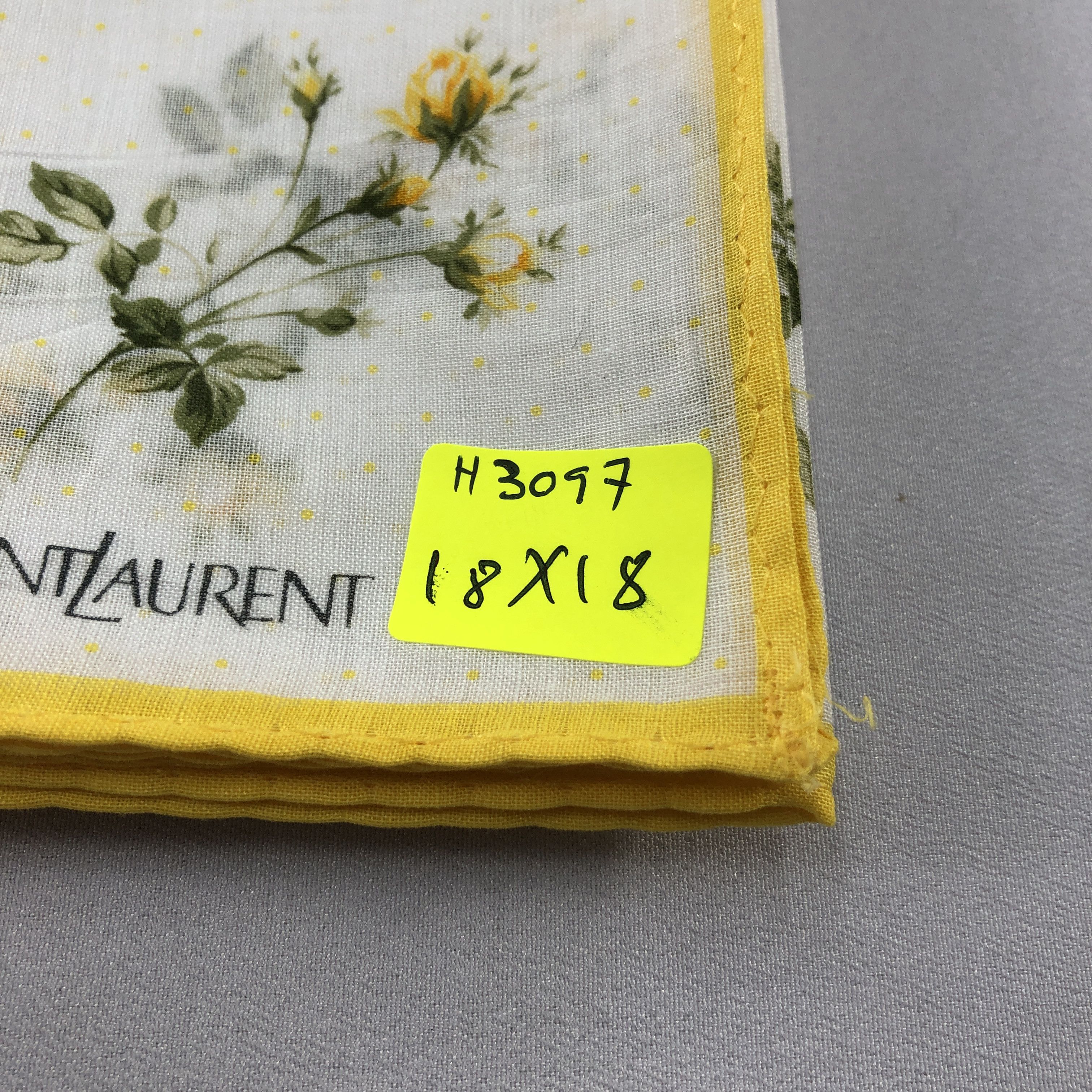 Yves Saint Laurent YSL Floral Handkerchief Neckerchief Bandana H3097 Size ONE SIZE - 9 Thumbnail