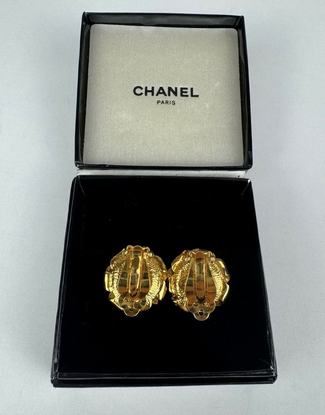 Chanel Chanel Faux Pearl Clip-ons Size ONE SIZE - 2 Thumbnail