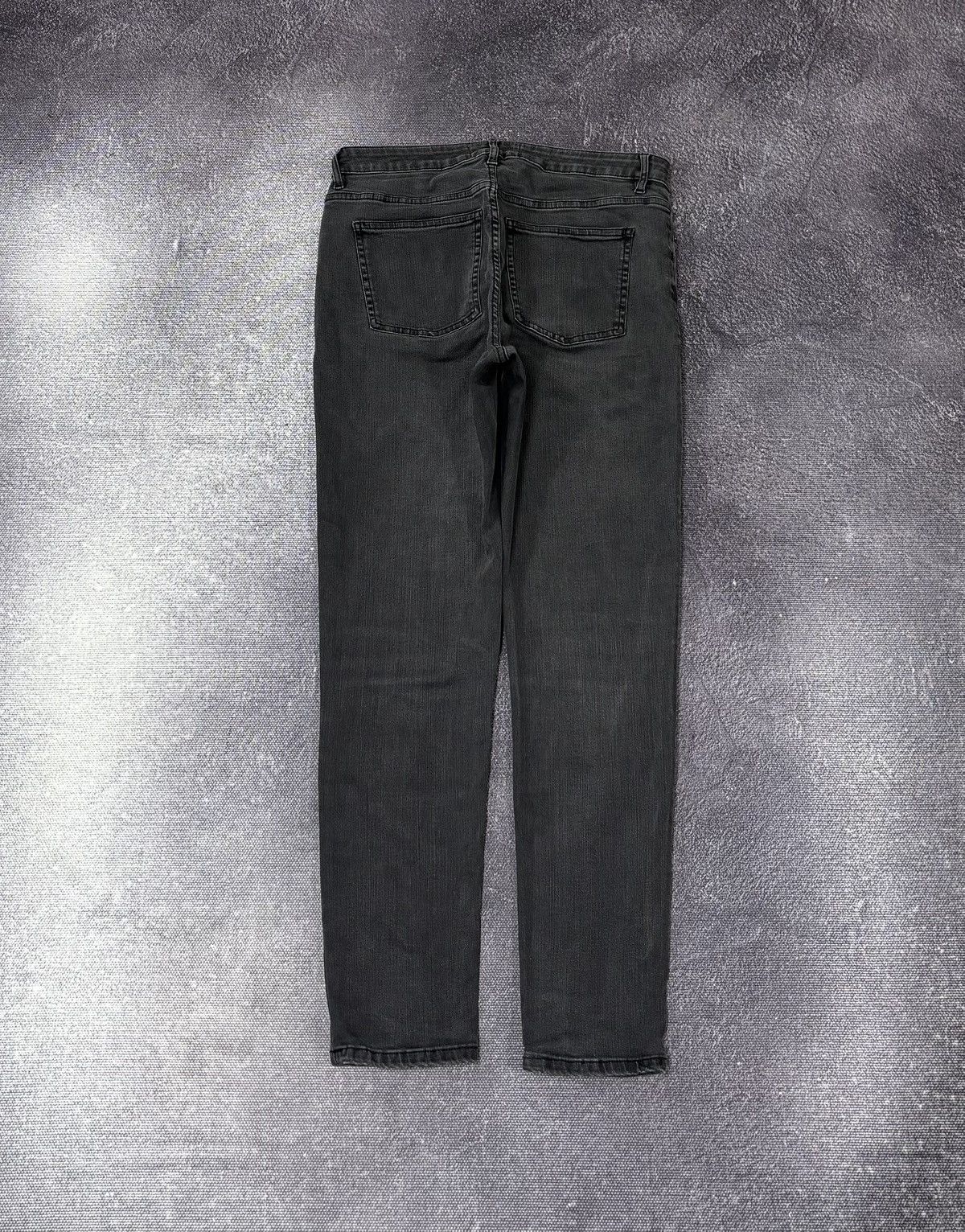Acne Studios Acne Studios Skin 5 Used Black Women’s Mid Rise Slim Jeans Size 30" / US 8 / IT 44 - 2 Thumbnail