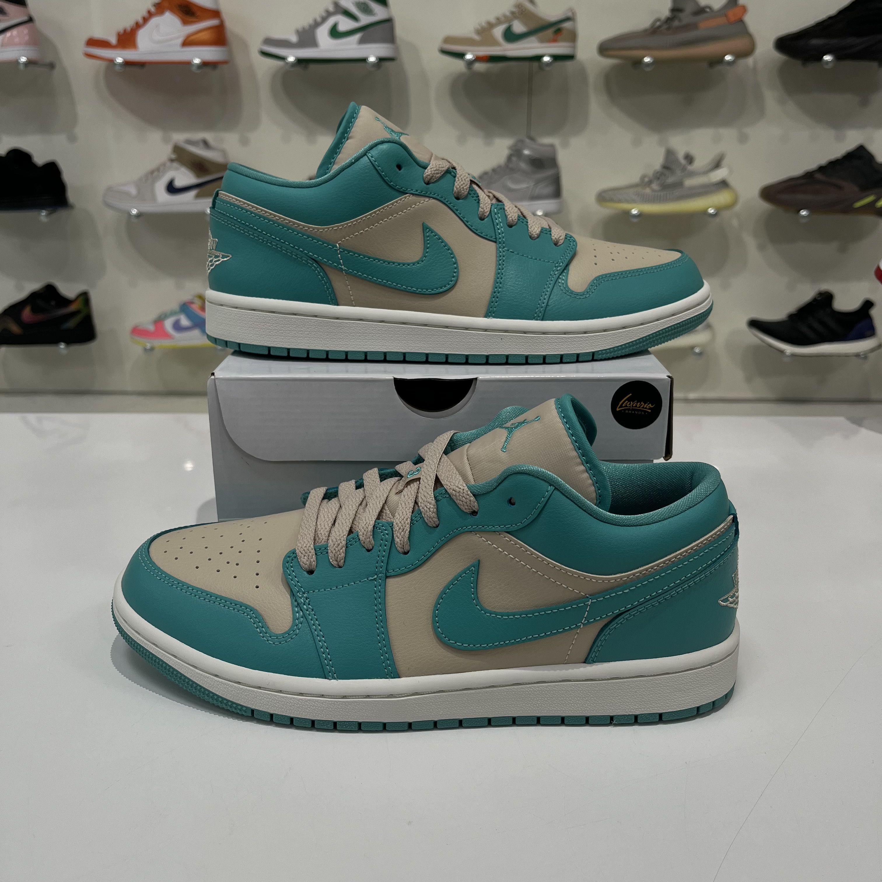 Nike Air Jordan 1 Low Tropical Teal (W) Size US 10 / IT 40 - 1 Thumbnail