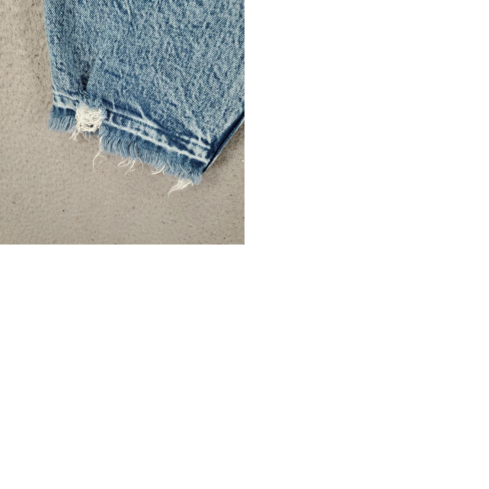 Abercrombie & Fitch VINTAGE Abercrombie & Fitch The Mom High Rise Jeans Size 10 30 R Distressed Denim Size 32" / US 10 / IT 46 - 9 Thumbnail