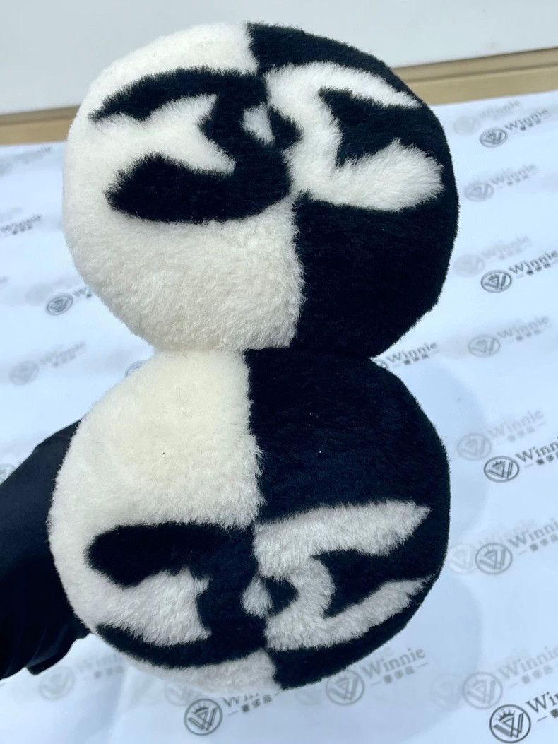 Chanel Chanel Black and White Earmuffs -2505 Size ONE SIZE - 6 Thumbnail
