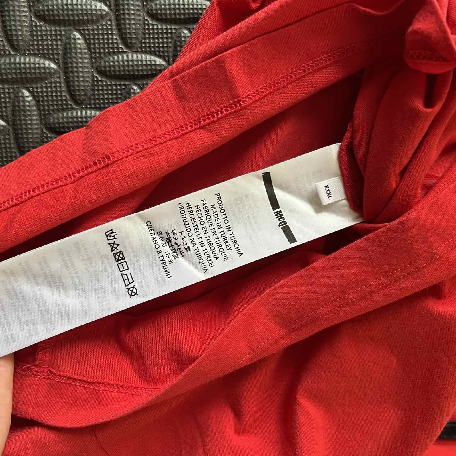 Alexander McQueen Alexander McQueen red T-shirt Size US XXL / EU 58 / 5 - 6 Thumbnail
