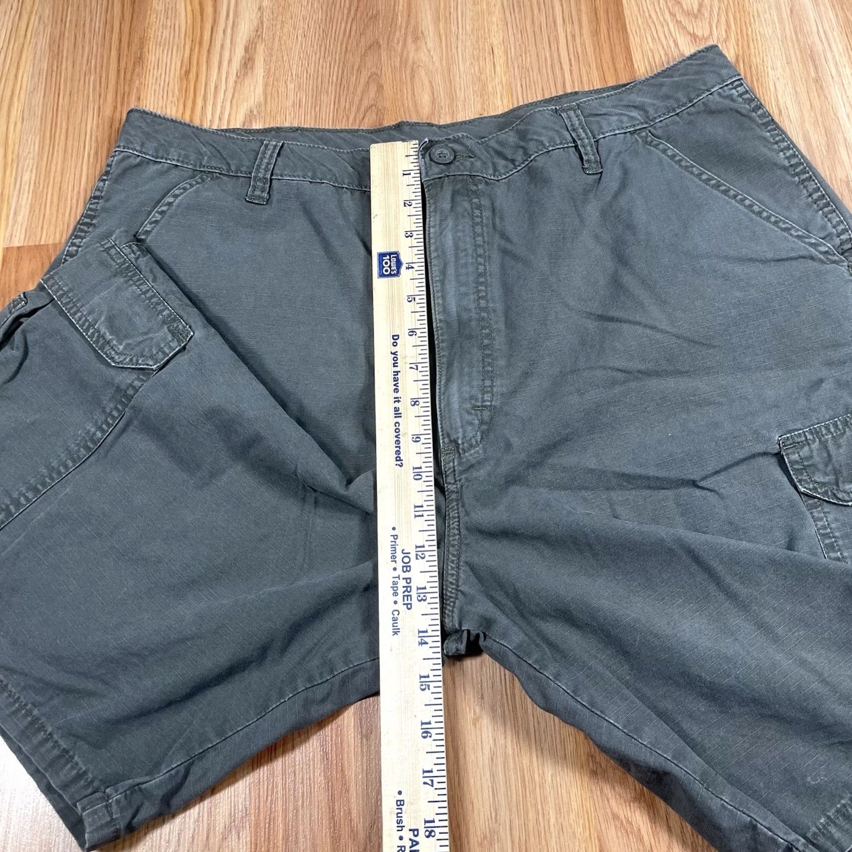 Wrangler VINTAGE Wrangler Cargo Shorts Mens 38 Khaki Olive Green FlatFront Pockets Cargo Short Size US 38 / EU 54 - 6 Thumbnail