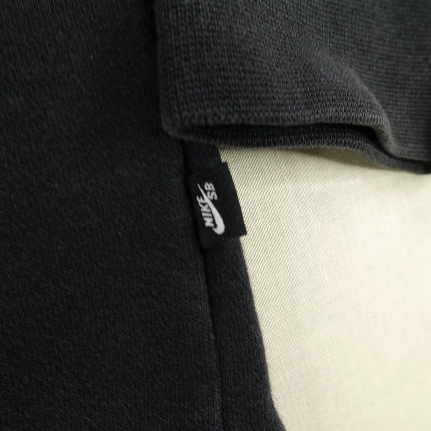 Nike Nike SB Hoodie Mens Small Black Swoosh Pullover Sweatshirt Big Logo Regualr Fit Knit Cotton Polyester Size US S / EU 44-46 / 1 - 6 Thumbnail