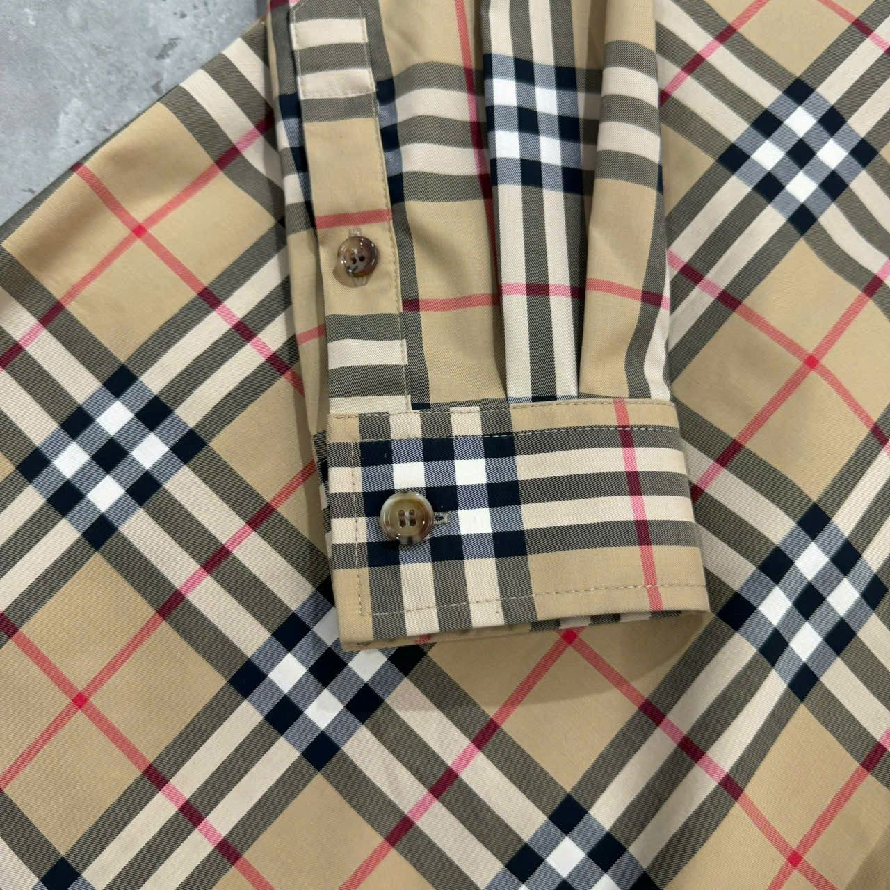 Burberry BURBERRY Love Print Vintage Check Cotton Shirt BEIGE Size XS / US 0-2 / IT 36-38 - 10 Thumbnail