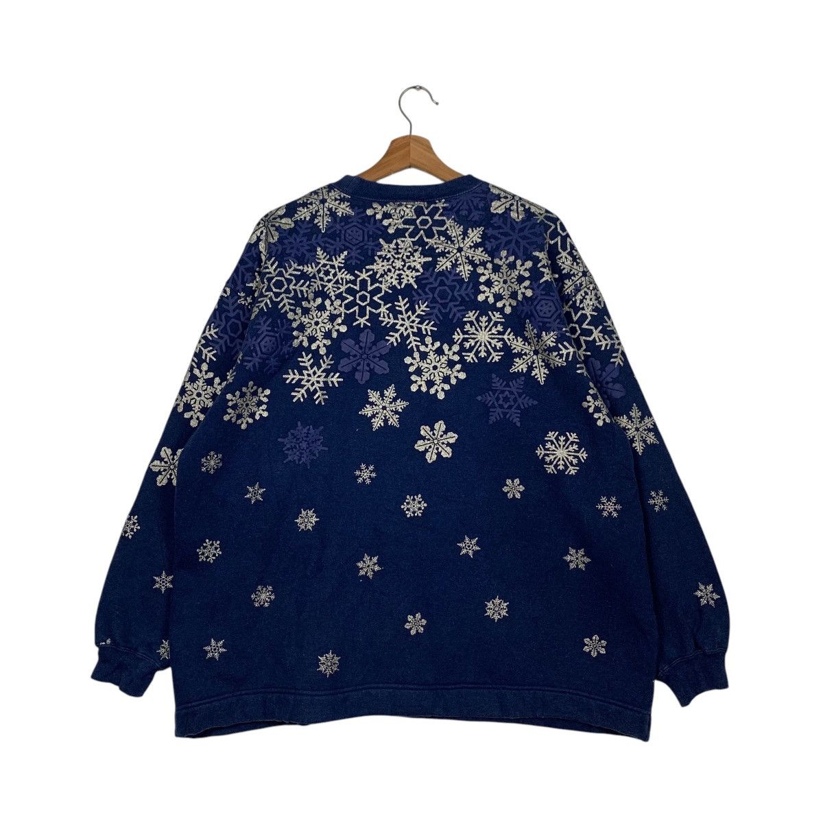 Vintage QUANTUM Snowflakes Logo Crewneck Pullover Sweater #2866-C129 Size US M / EU 48-50 / 2 - 11 Thumbnail