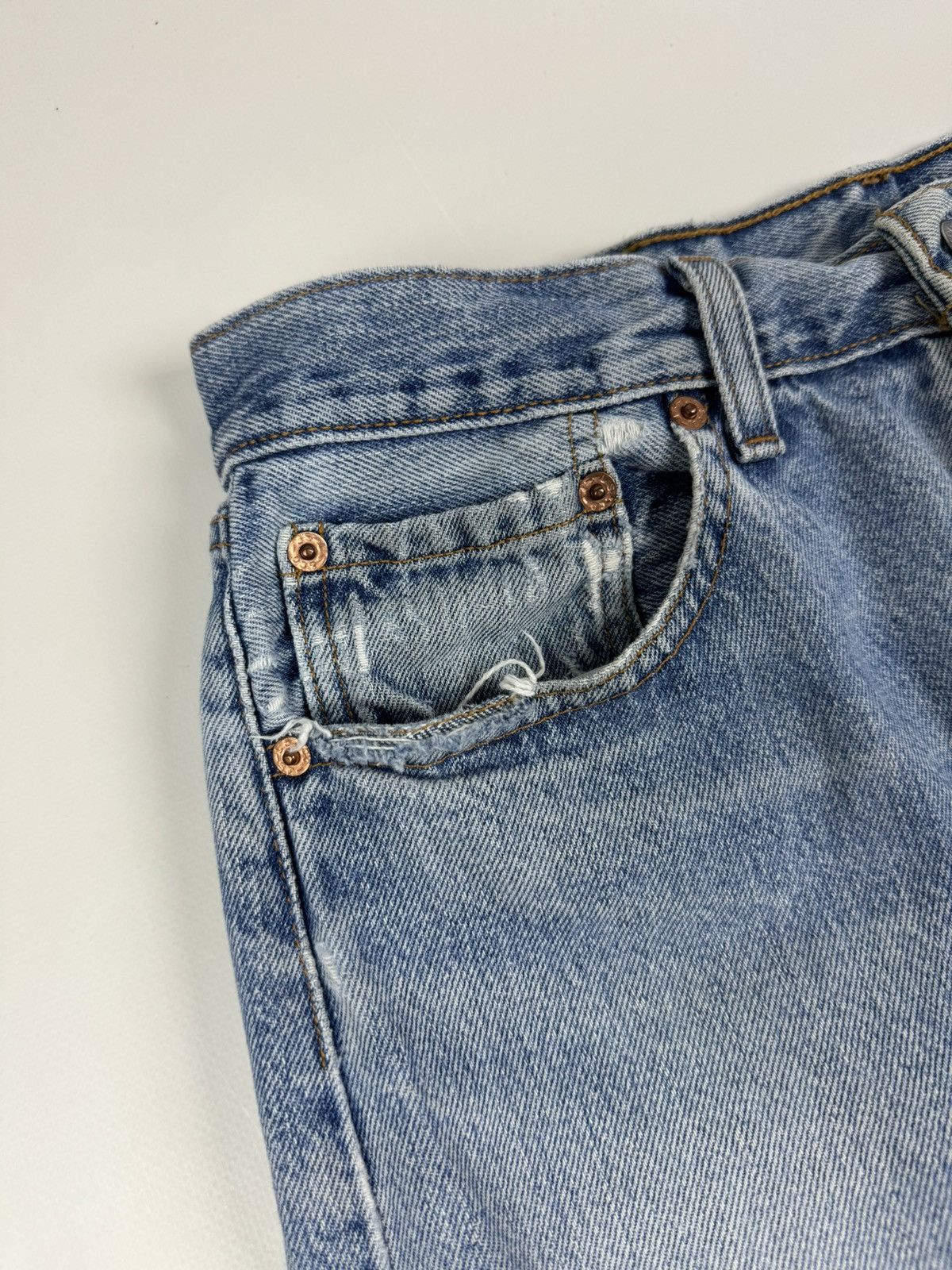 Levi's 90’s Distressed Levi’s 501 Washed Blue Jeans Pants Made USA Size US 32 / EU 48 - 7 Thumbnail