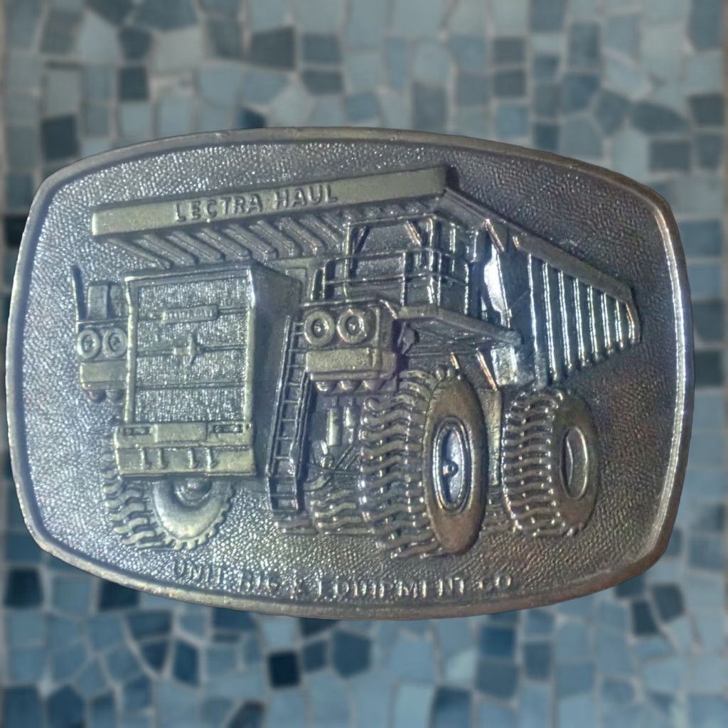 CO VINTAGE The Great American Buckle Company Lectra Haul Giant Mining Earth-moving Rigid Dump Truck Brass Belt Buckle Men 1970s USA Size ONE SIZE - 1 Thumbnail