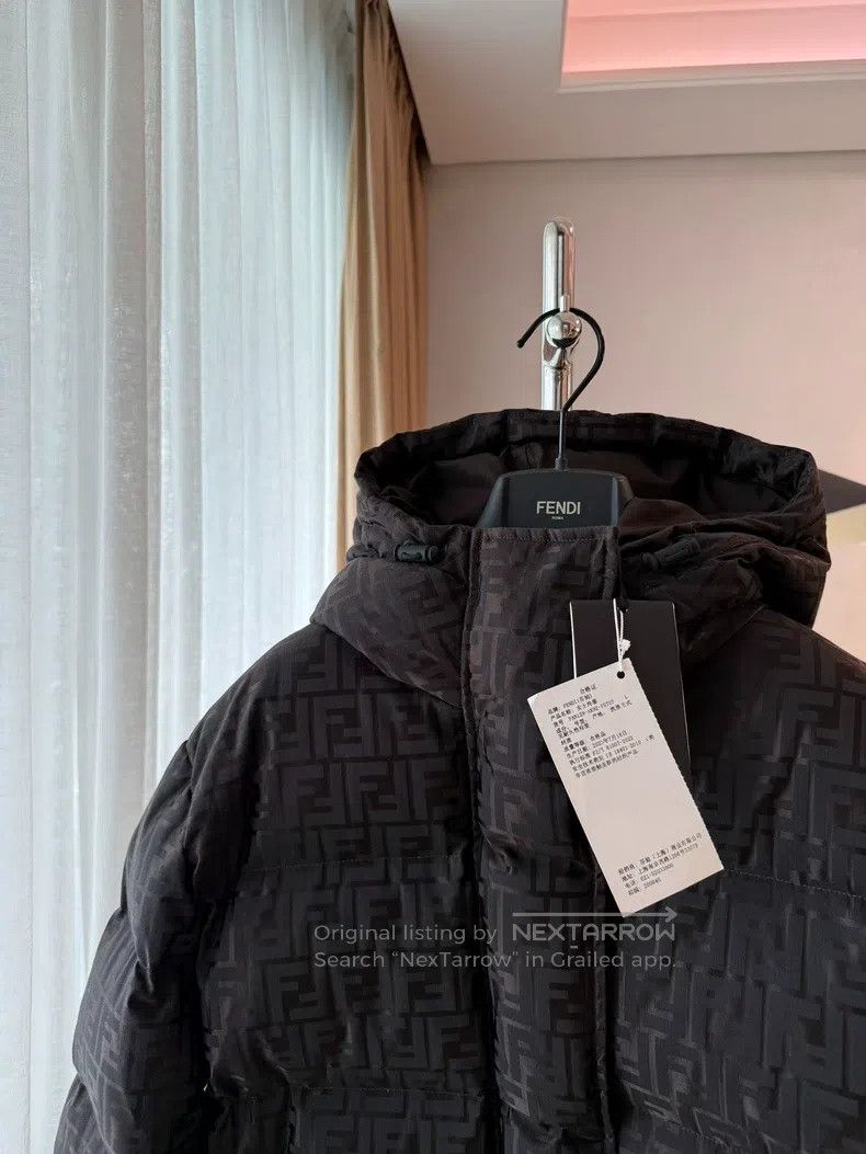 Fendi Fendi Monogrammed Puffer Jacket Size L / US 10 / IT 46 - 2 Thumbnail
