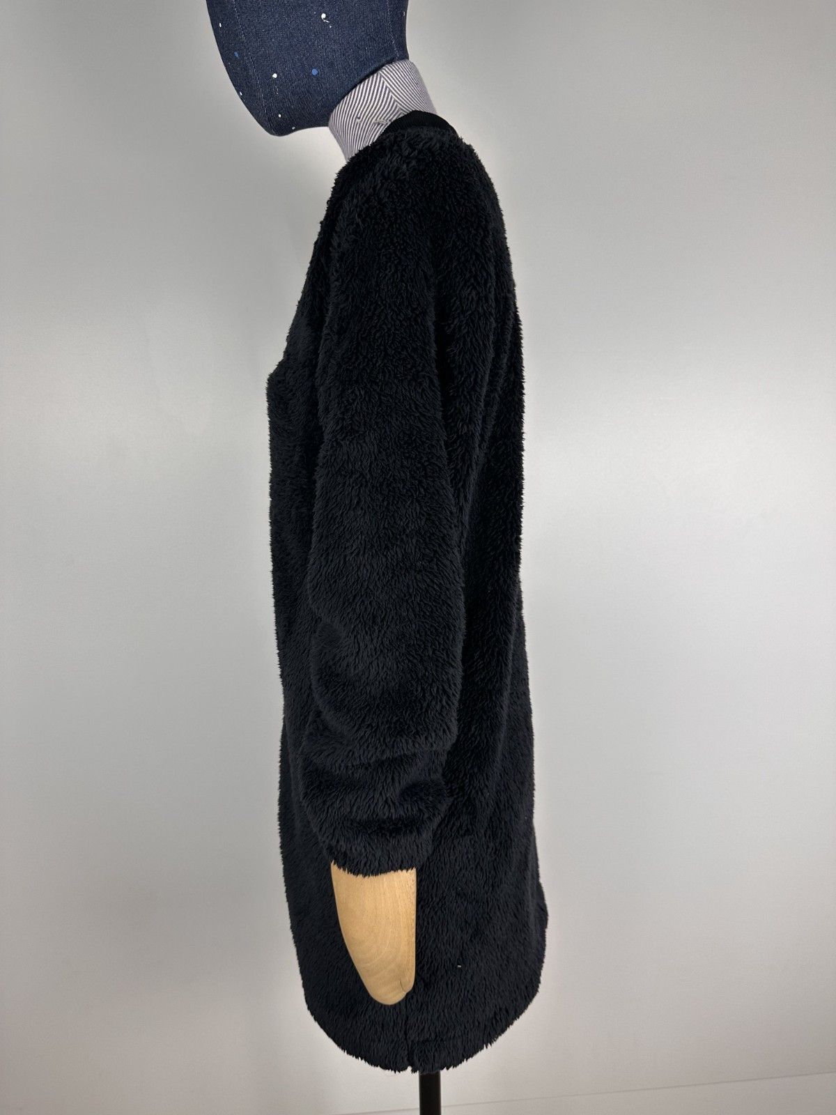 Nike Nike Deep Fleece Sherpa Jacket Long Black Girls L Womens S Size S / US 4 / IT 40 - 6 Thumbnail