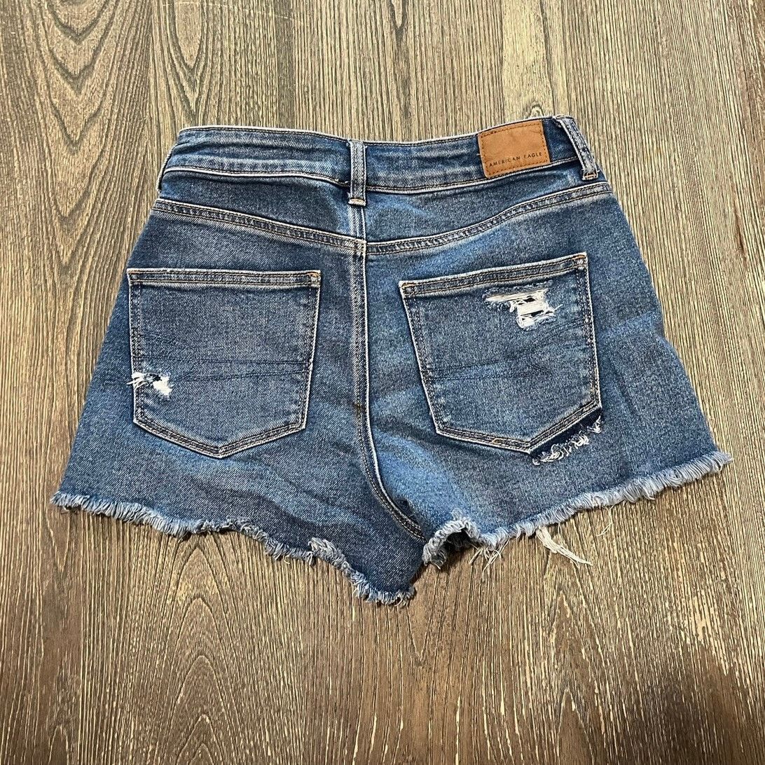 American Eagle Outfitters American Eagle Jean Shorts Distressed Denim Blue Size 6 Size 28" / US 6 / IT 42 - 2 Thumbnail