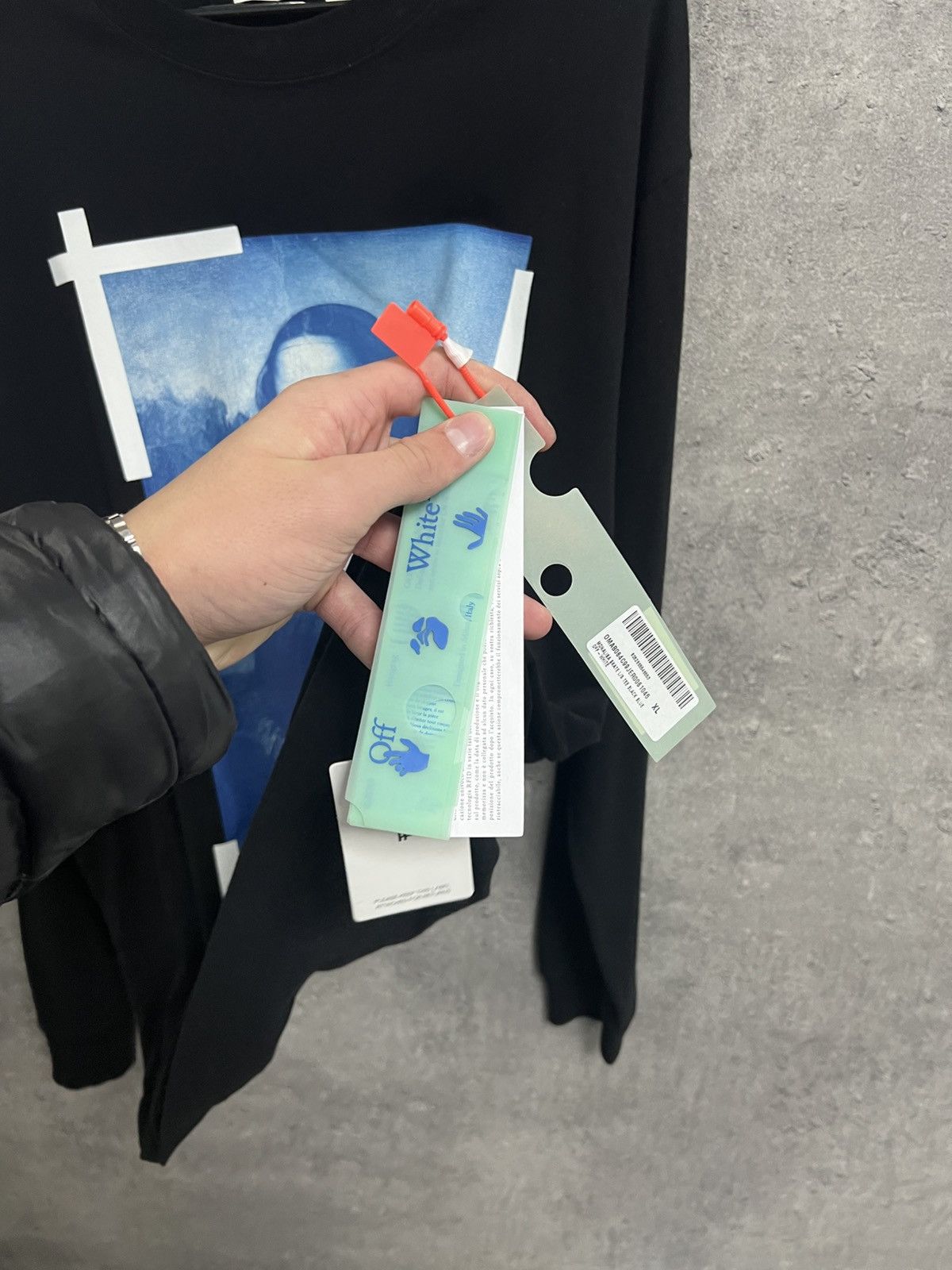 Off-White OFF-WHITE LONG SLEEVE MONA LISA TEE Size US XL / EU 56 / 4 - 6 Thumbnail