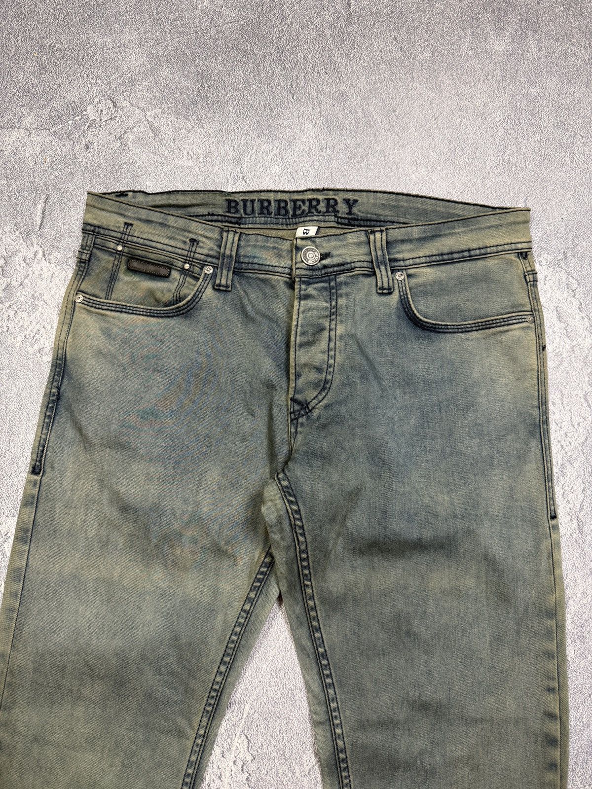 Burberry Vintage Y2K Burberry Jeans Size US 34 / EU 50 - 2 Thumbnail