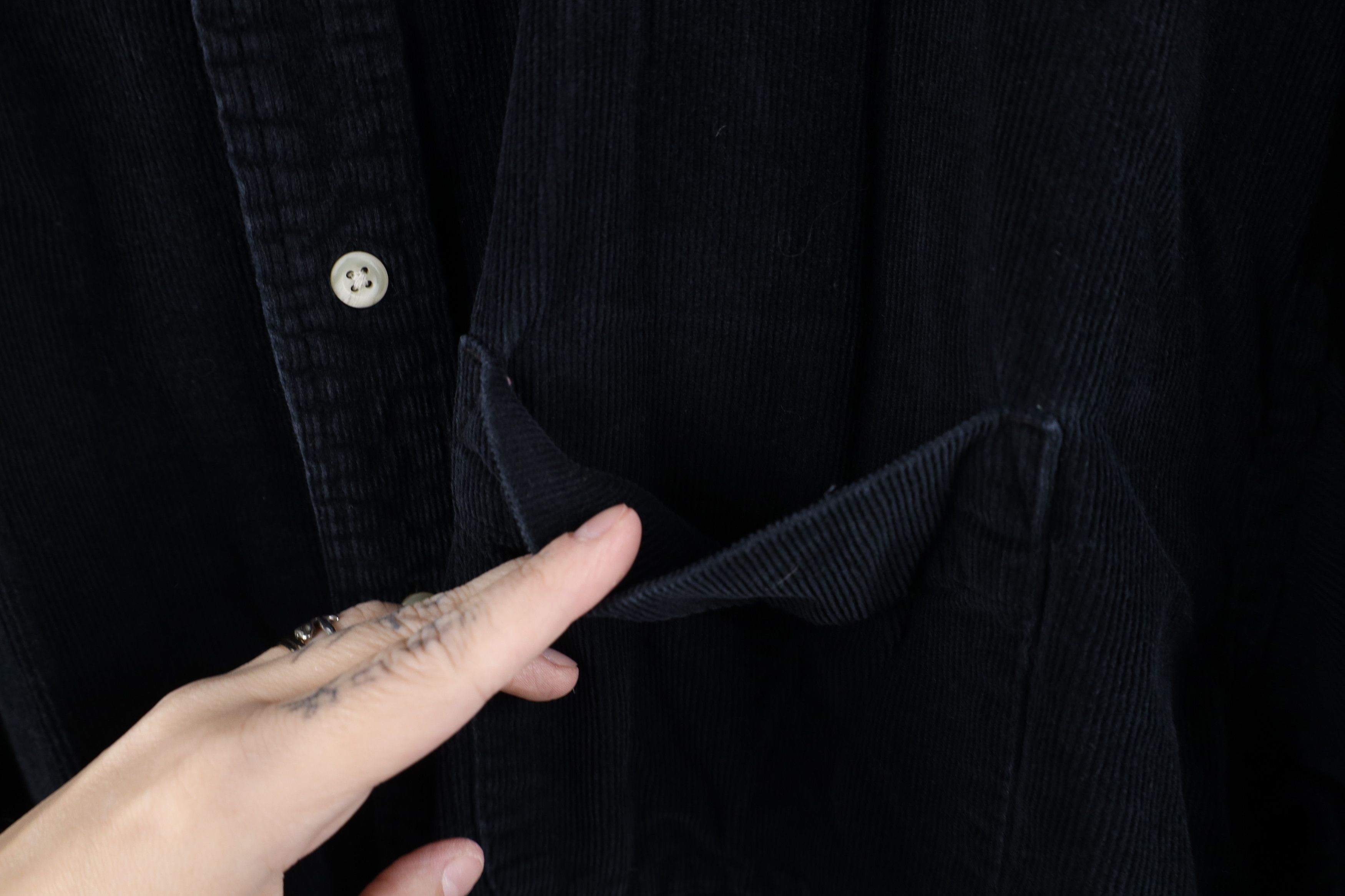 Eddie Bauer Vintage 90s Eddie Bauer Corduroy Collared Button Down Shirt Size US XL / EU 56 / 4 - 8 Thumbnail