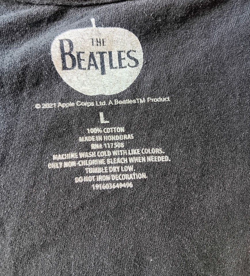 Apple The Beatles Abbey Road Album Cover Mens L Black Apple 2021 Size US L / EU 52-54 / 3 - 3 Thumbnail