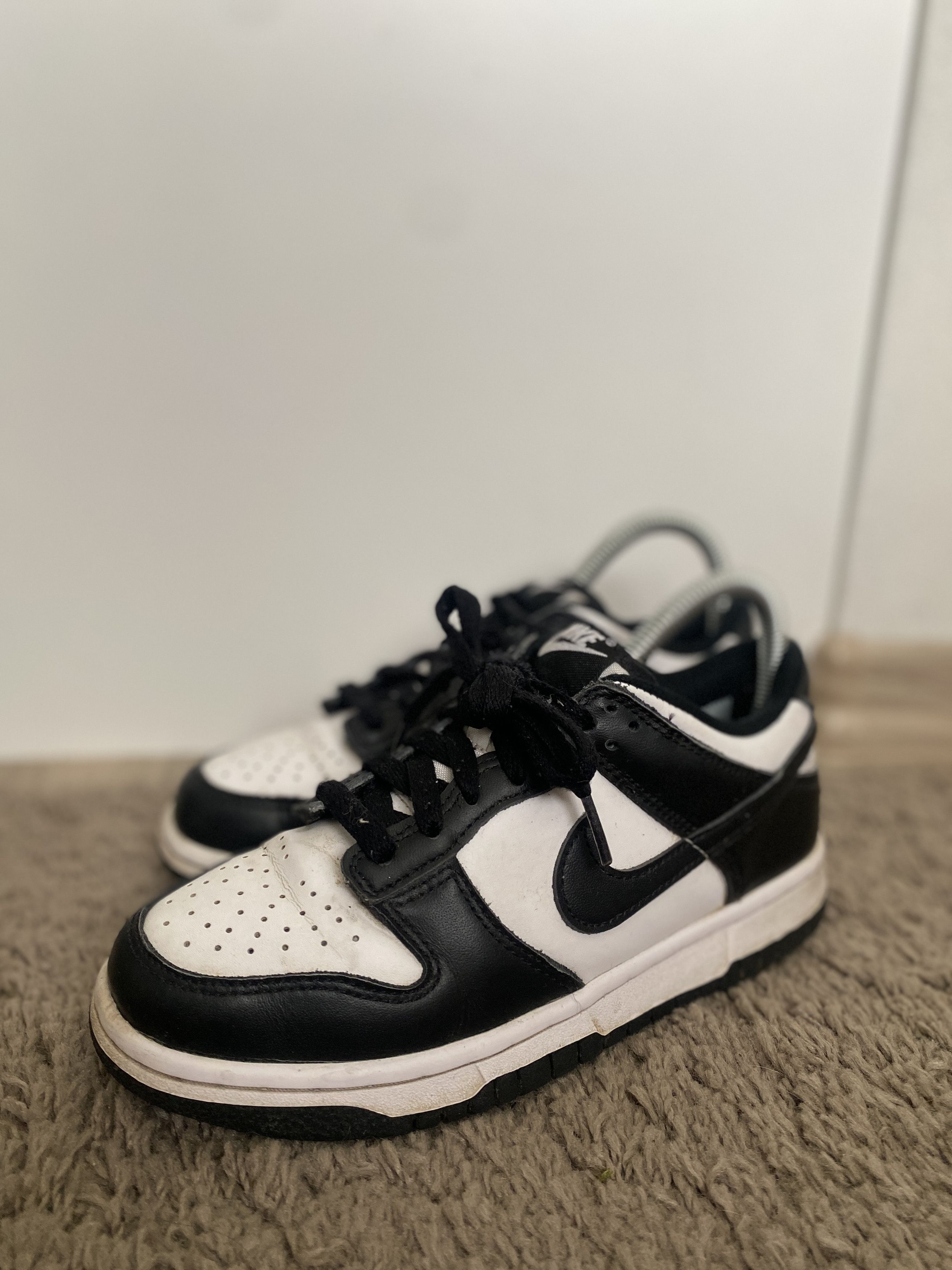 Nike Nike Dunk Low Panda Black White sneakers shoes Size US 5 / IT 35 - 1 Thumbnail