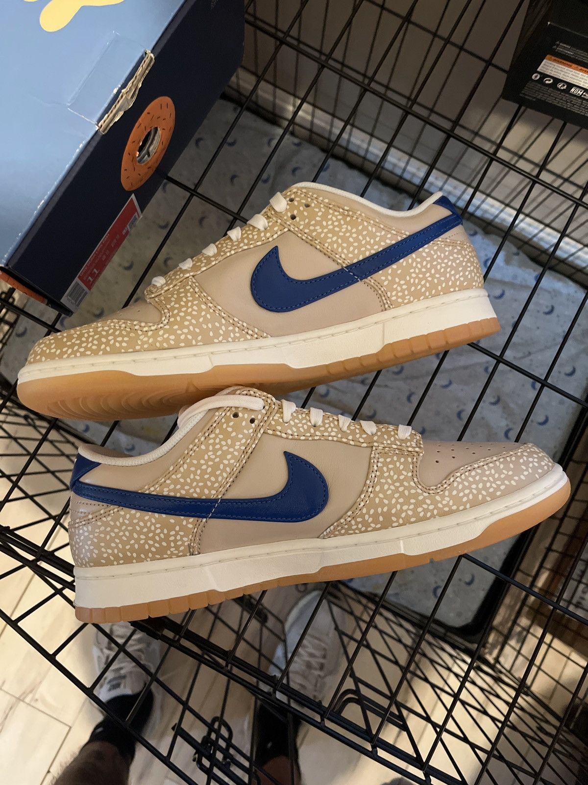 Nike Montreal Bagel Dunks (special box) Size US 11 / EU 44 - 5 Thumbnail