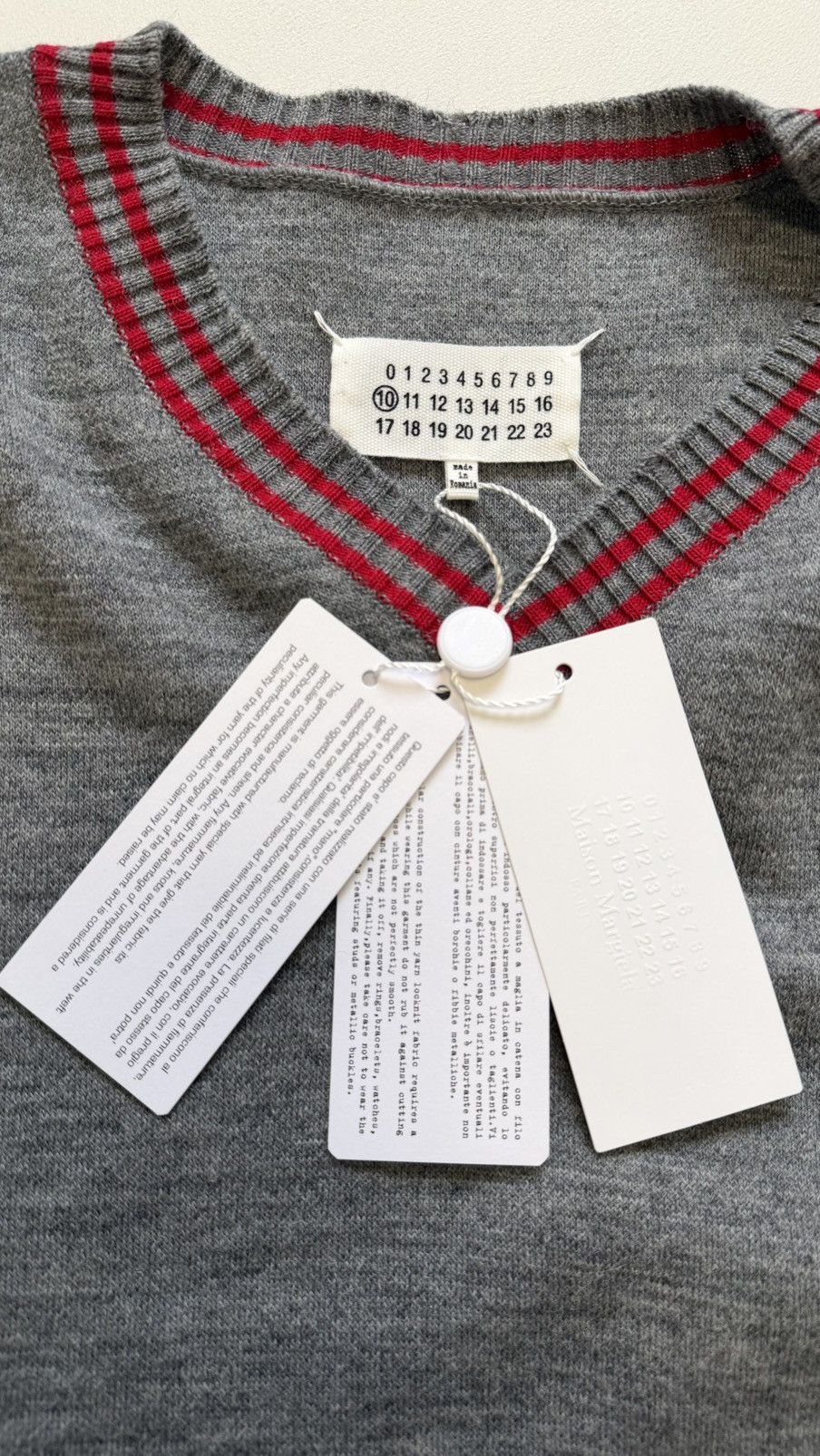 Maison Margiela A/W 20 ‘Distressed’ College Knit Sweater Size US XXL / EU 58 / 5 - 4 Thumbnail
