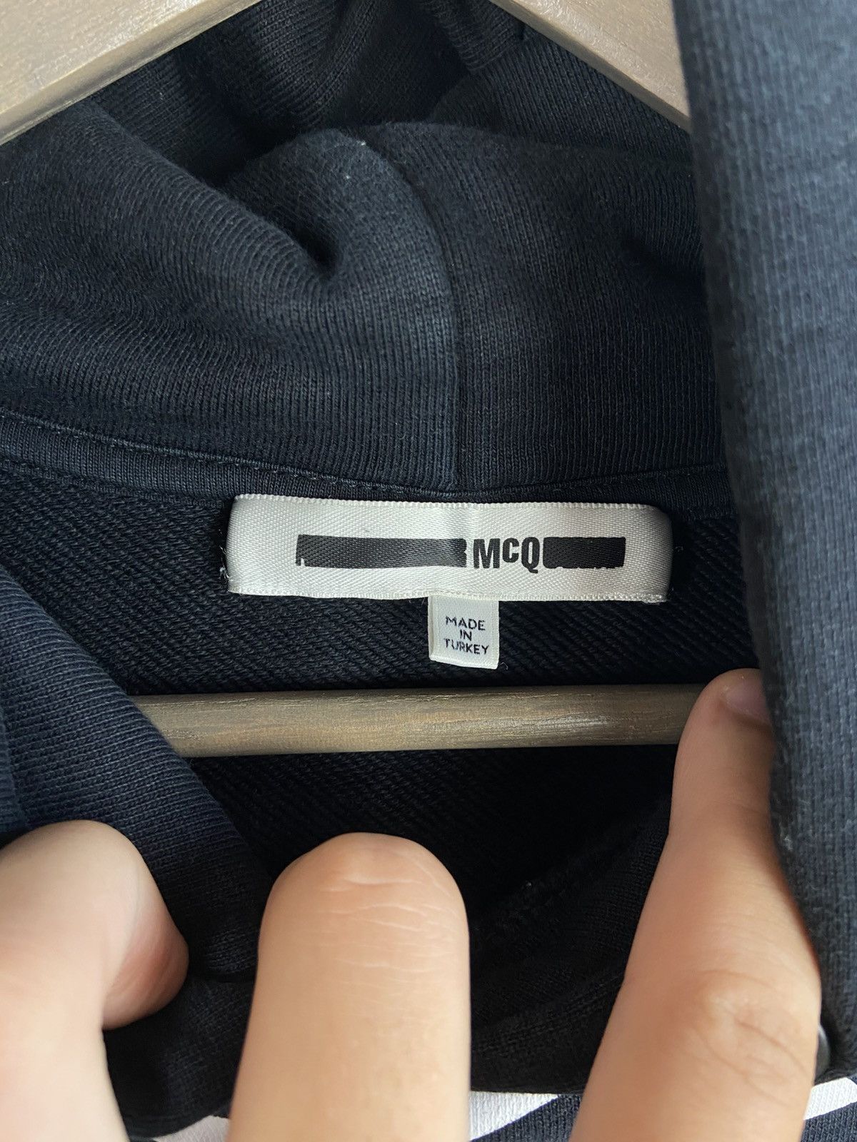Alexander McQueen McQ Alexander McQueen Sun Logo Popover Hooded Hoody Black Size US S / EU 44-46 / 1 - 12 Thumbnail