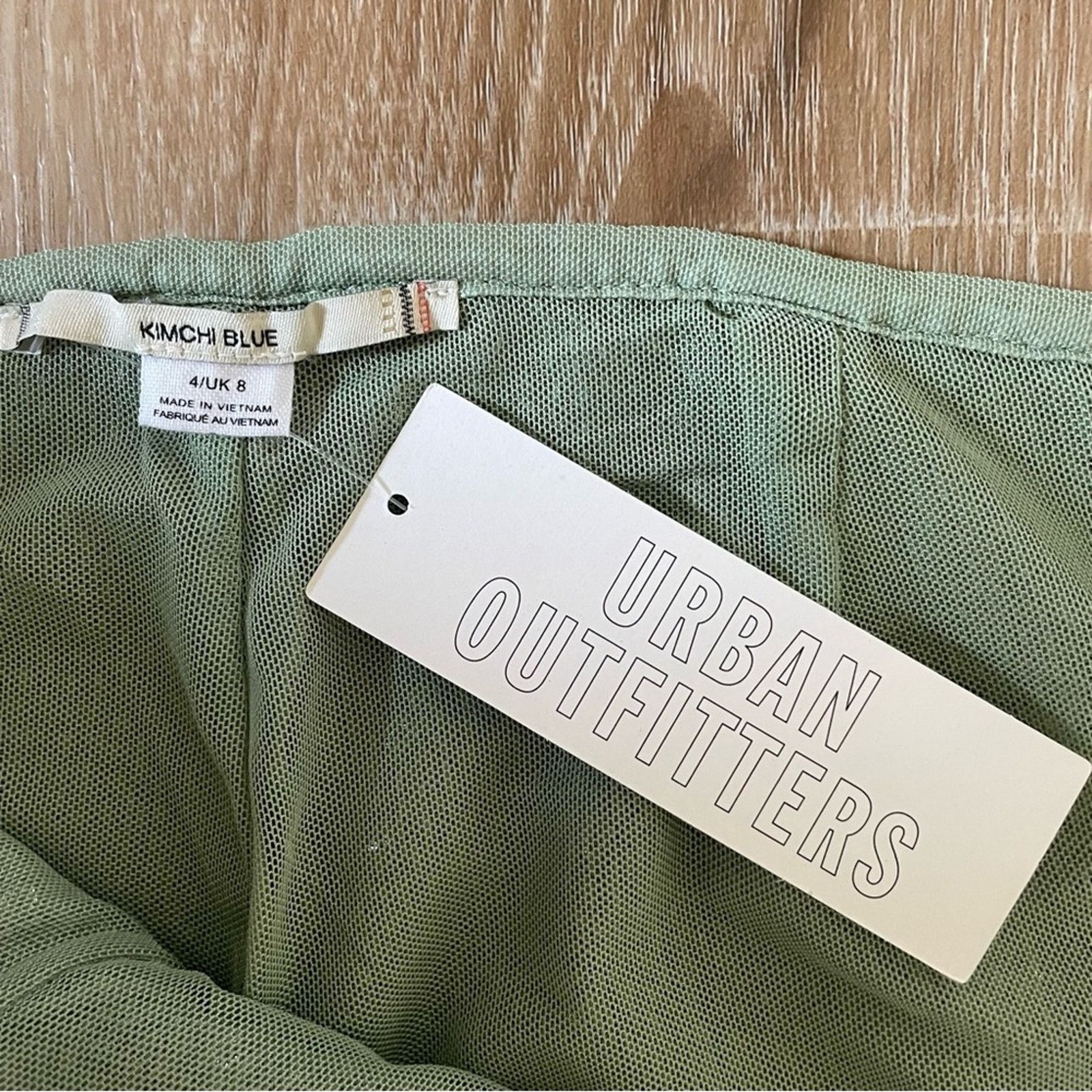 Urban Outfitters Urban Outfitters Kimchi Blue Lily Sequin Flare Pant 4 Size 27" / US 4 / IT 40 - 7 Thumbnail