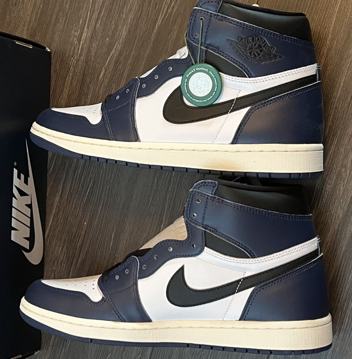 Nike Nike Air Jordan 1 Midnight Navy 10.5US Size US 10.5 / EU 43-44 - 3 Thumbnail