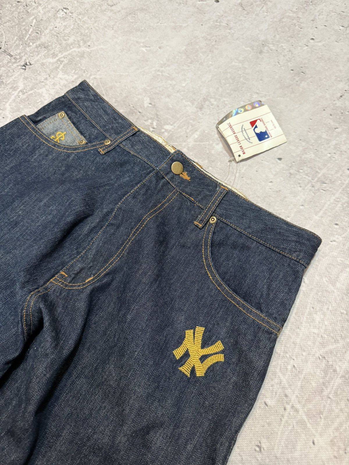Majestic Majestic Vintage New Era Yankees Jeans USA Size US 38 / EU 54 - 5 Thumbnail