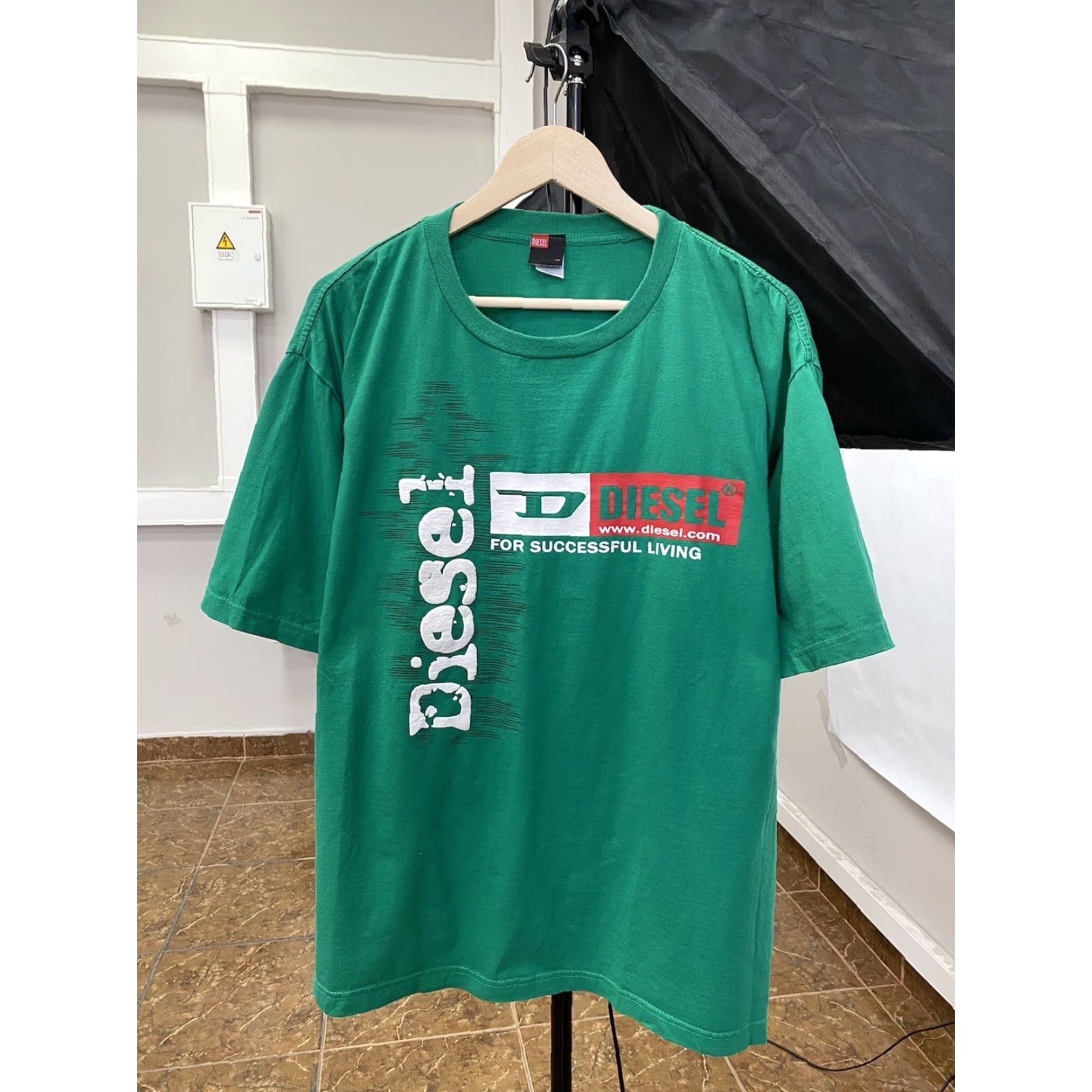 Diesel VINTAGE Diesel Big logo T-Shirt Mens XXL Green 90s Y2K Retro Logo Shirt Size US XXL / EU 58 / 5 - 2 Thumbnail
