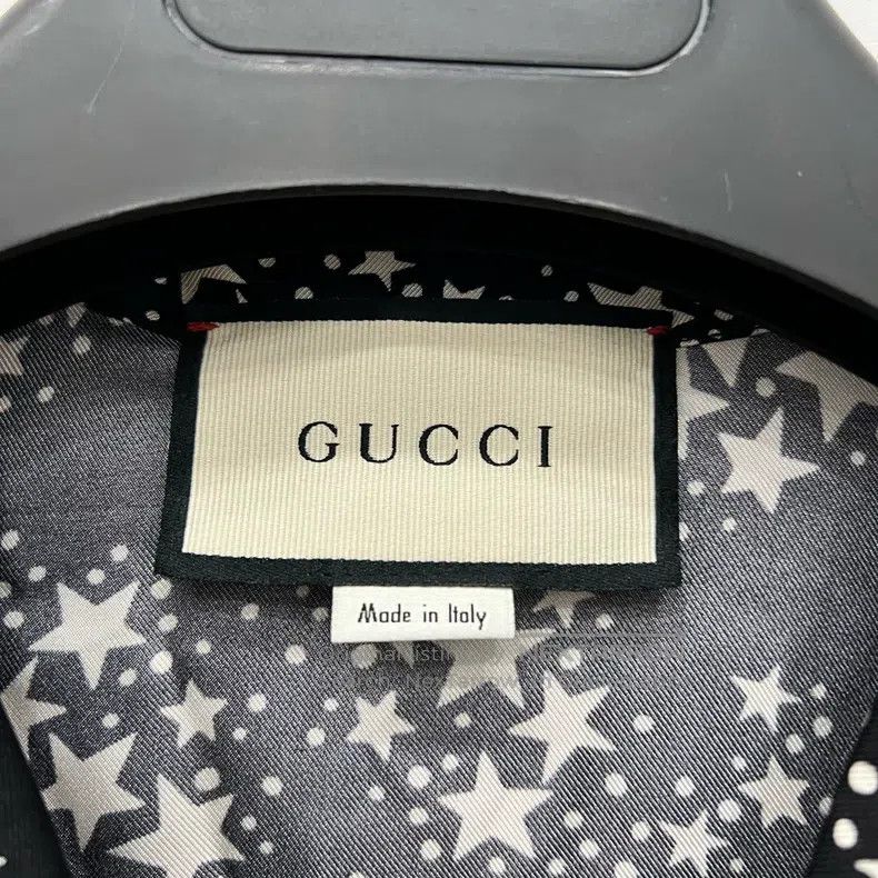 Gucci Gucci Silk star print short-sleeved shirt Size US S / EU 44-46 / 1 - 6 Thumbnail