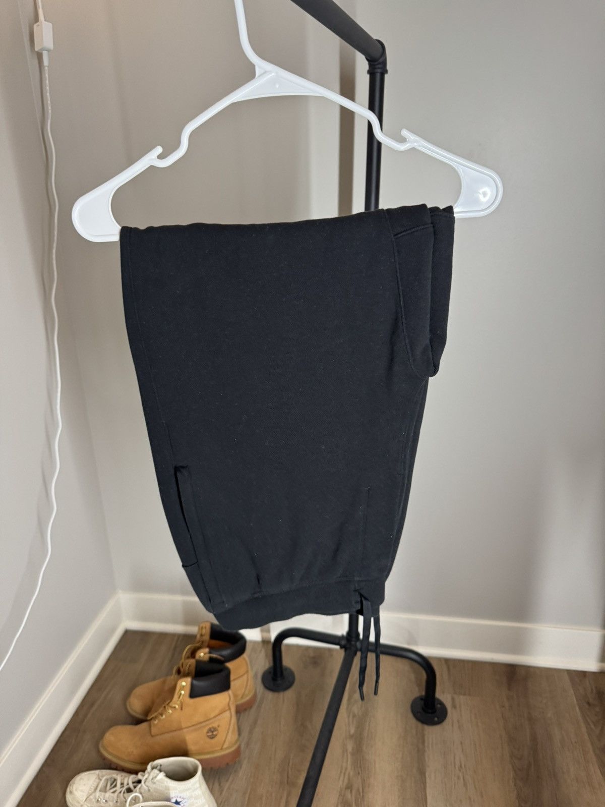 Lululemon Lululemon sweatpant Size US 34 / EU 50 - 1 Thumbnail