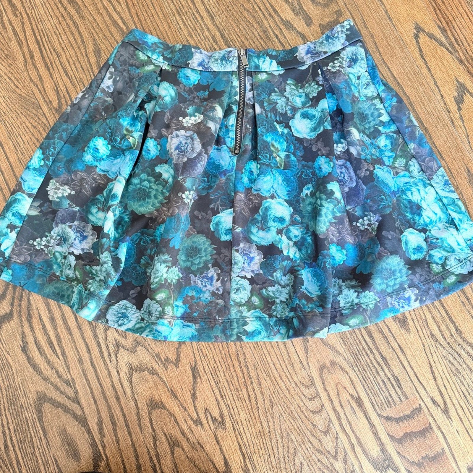 Express Express a-line floral pleated skirt whimsygoth dark fairy Size 23" - 3 Thumbnail