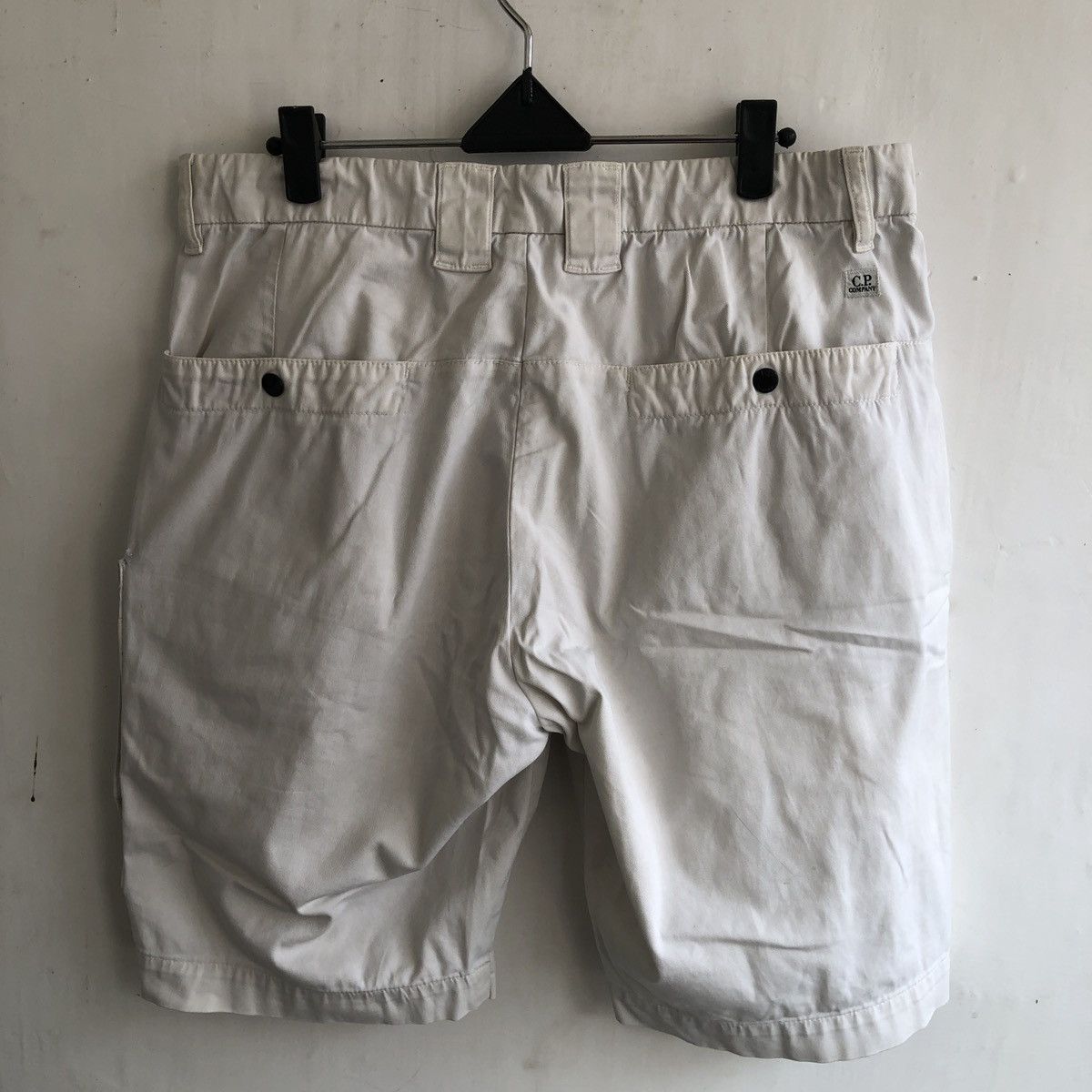 C.P. Company CP COMPANY LENS SHORT CARGO Size US 34 / EU 50 - 5 Thumbnail