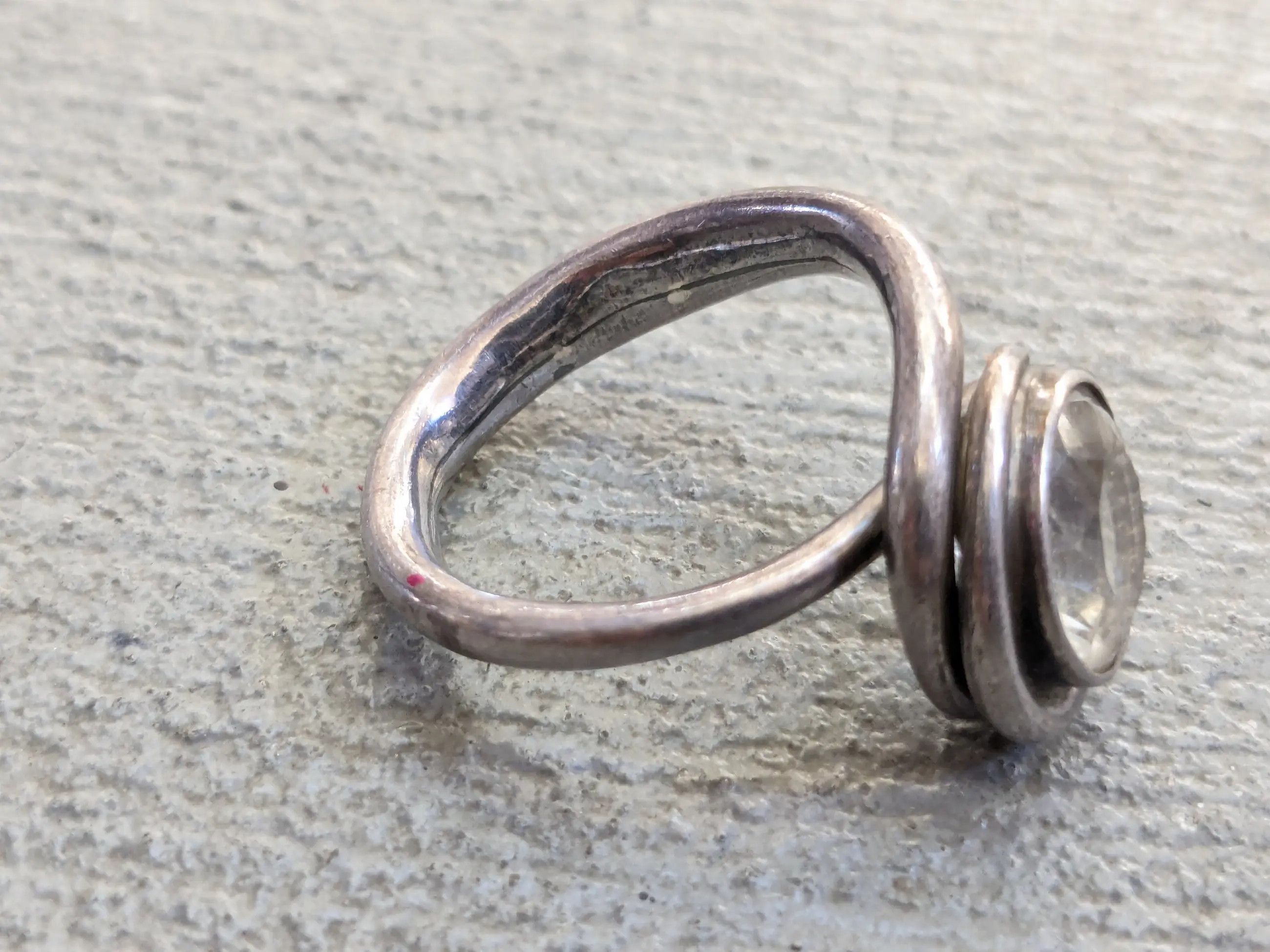 Jewelry Vintage Sterling Silver Ring 11 Glass Round Asymmetrical Size ONE SIZE - 4 Thumbnail