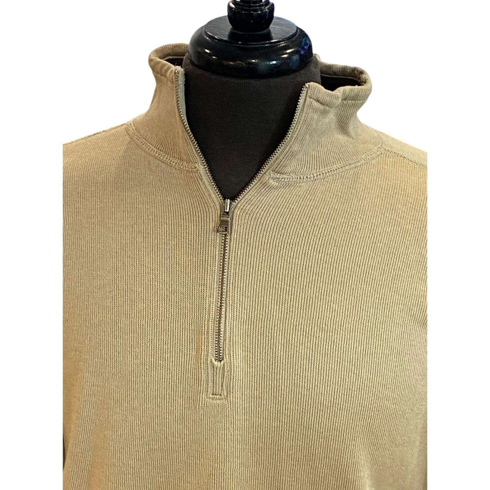 Banana Republic VINTAGE Banana Republic Cotton Tan 1/4 Zip Pullover Men’s Beige Medium Shirts Pullover Preppy Style 1/4 Zip Beige Mens Size US M / EU 48-50 / 2 - 2 Thumbnail