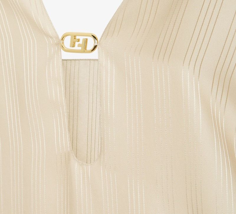 o1loc1c1024 FY1282 Silk Top in Beige