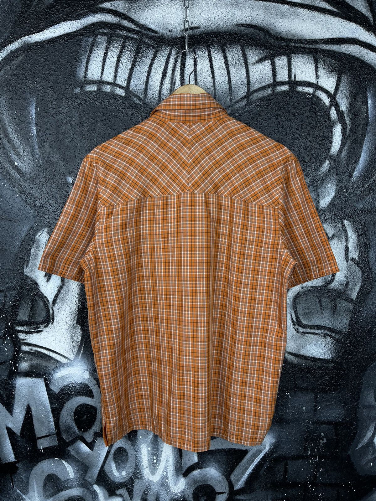 Nike ACG Vintage Nike ACG Y2K Orange Check Short Sleeve Shirt Size S Size US S / EU 44-46 / 1 - 11 Thumbnail