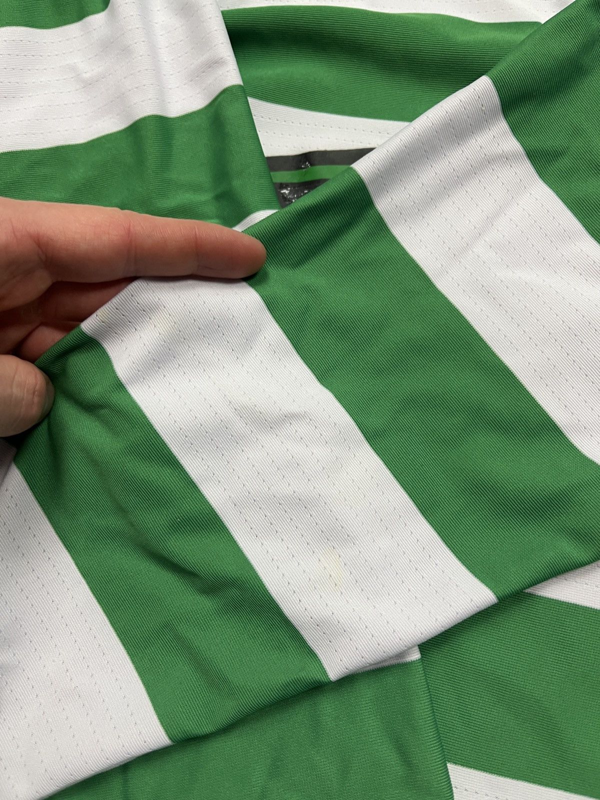 Umbro Celtic 2004/2005 Home Soccer Jersey Umbro Shirt Long Sleeve Size US M / EU 48-50 / 2 - 11 Thumbnail