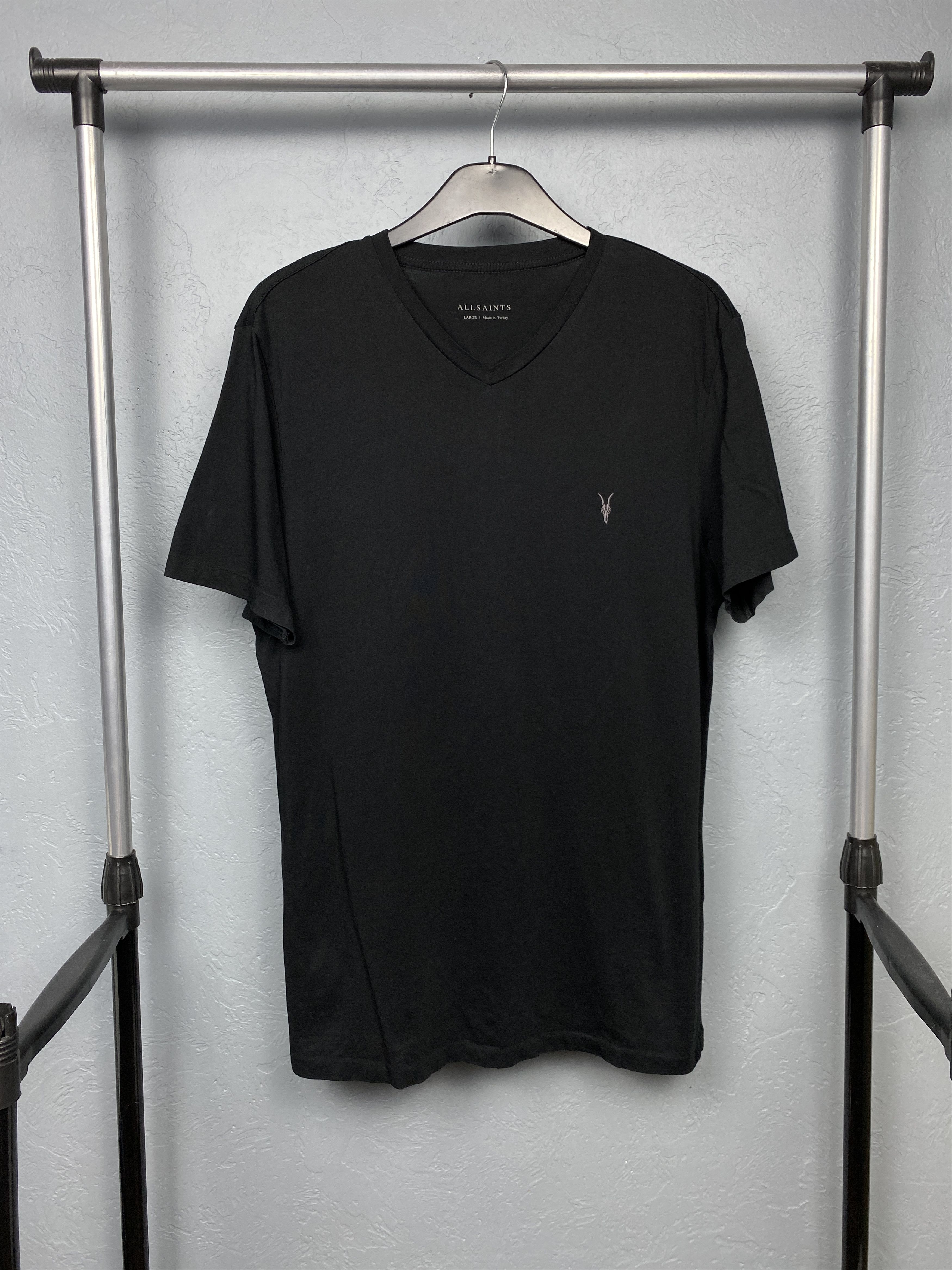 Allsaints Allsaints Vintage Mens Tonic V-Neck T-Shirt Size US L / EU 52-54 / 3 - 1 Thumbnail