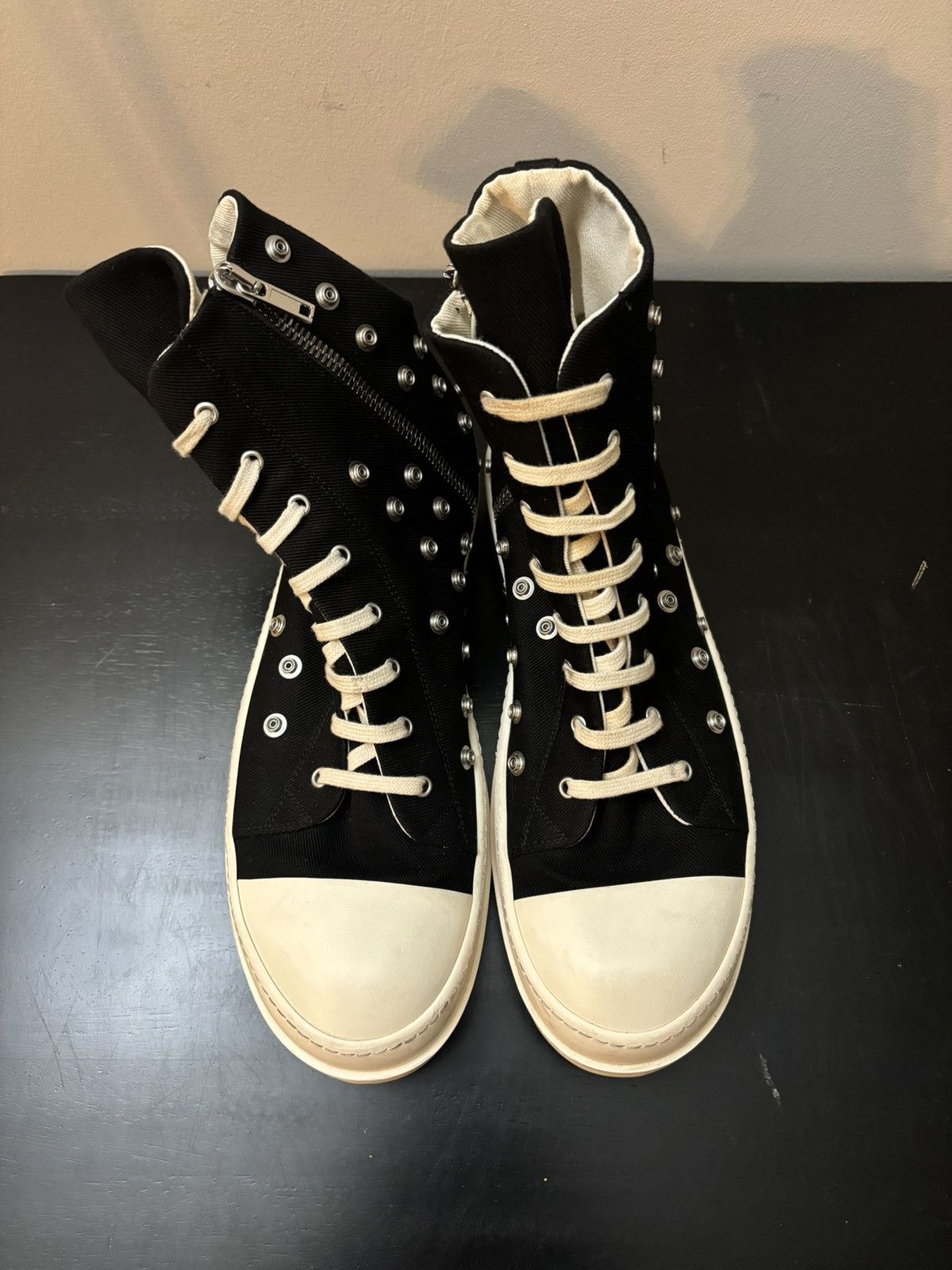 Rick Owens Drkshdw Rick Owens DRKSHDW Ramones Studded Eyelets Black Milk Size US 15 / EU 48 - 2 Thumbnail