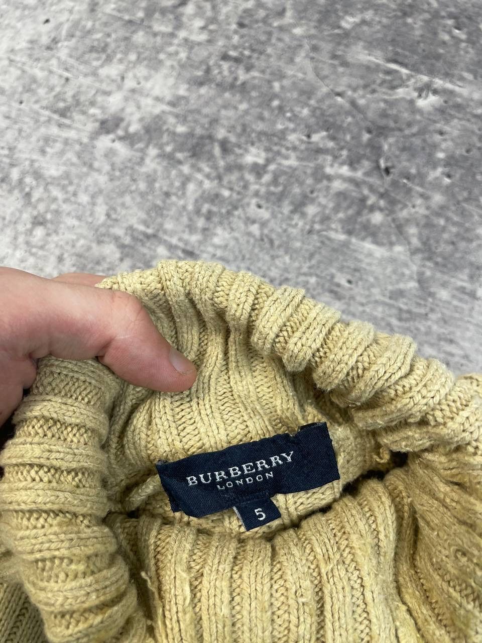 Burberry Vintage Burberry Logo Turtleneck Knit Sweater Y2K Size US L / EU 52-54 / 3 - 5 Thumbnail