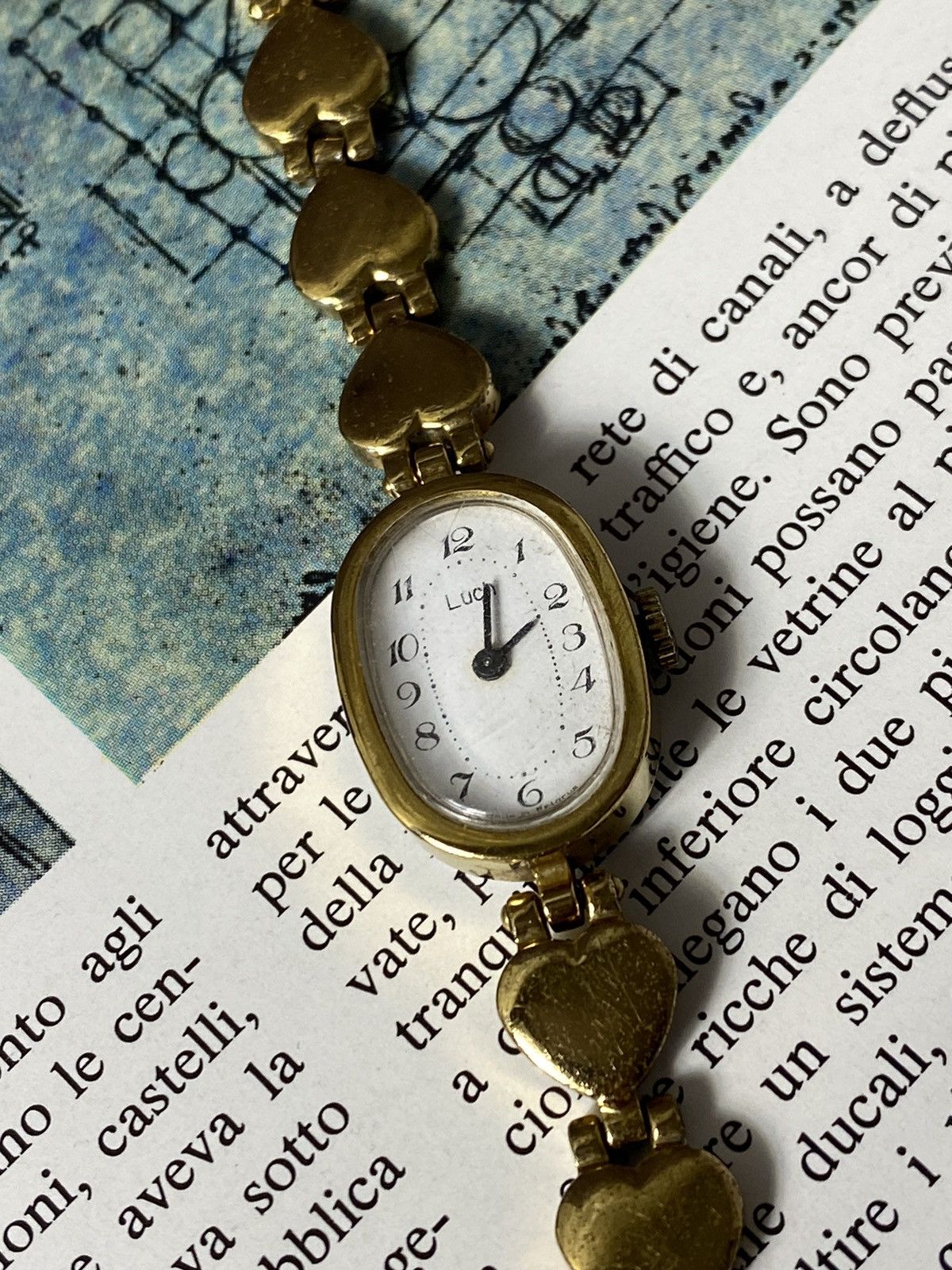 Jewelry Vintage Luch Watch with Heart Bracelet Size ONE SIZE - 4 Thumbnail