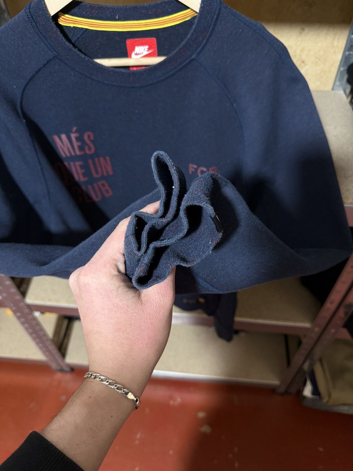 Nike Vintage Nike Tech FC Barcelona Mes Que Un Club Sweatshirt Size US L / EU 52-54 / 3 - 7 Thumbnail