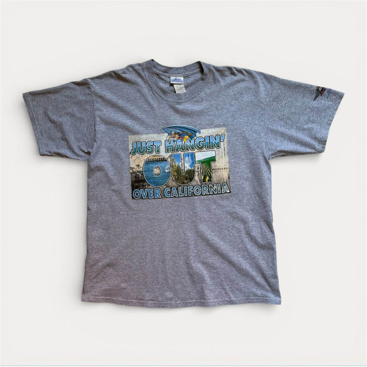 Disney Vintage Disney California Adventure Tee Size US XL / EU 56 / 4 - 1 Thumbnail