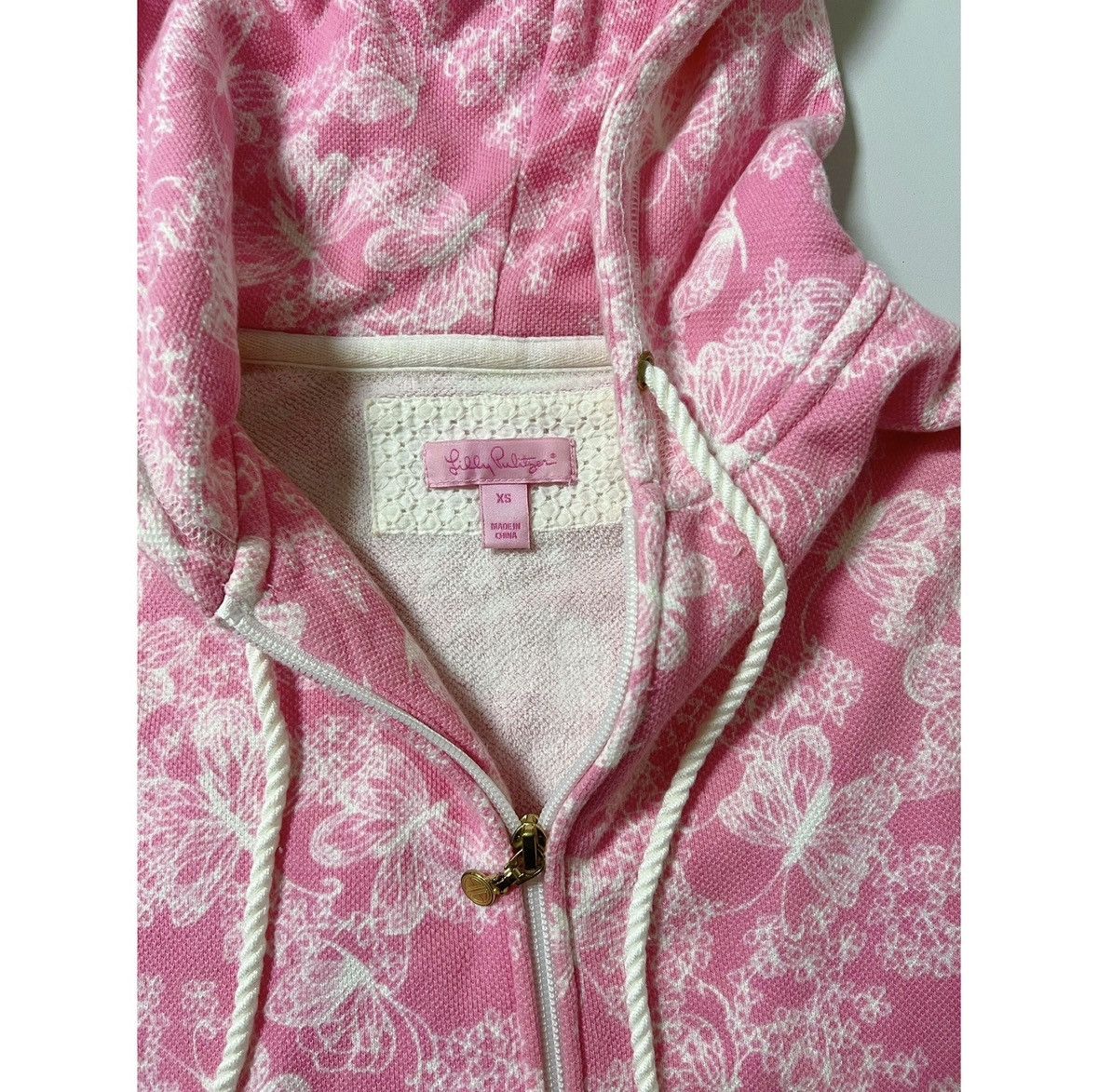 Lilly Pulitzer Lilly Pulitzer Pink Butterfly Sweater Sweatshirt Hoodie XS🎀✨ Size XS / US 0-2 / IT 36-38 - 4 Thumbnail
