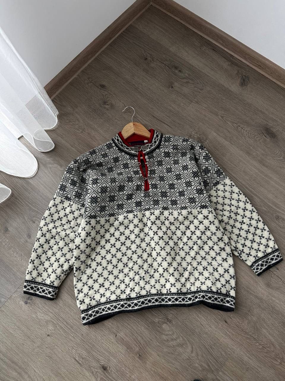 Japanese Brand × Vintage Vintage Nordic Jumper Fair Isle Wool Sweater Size L / US 10 / IT 46 - 9 Thumbnail
