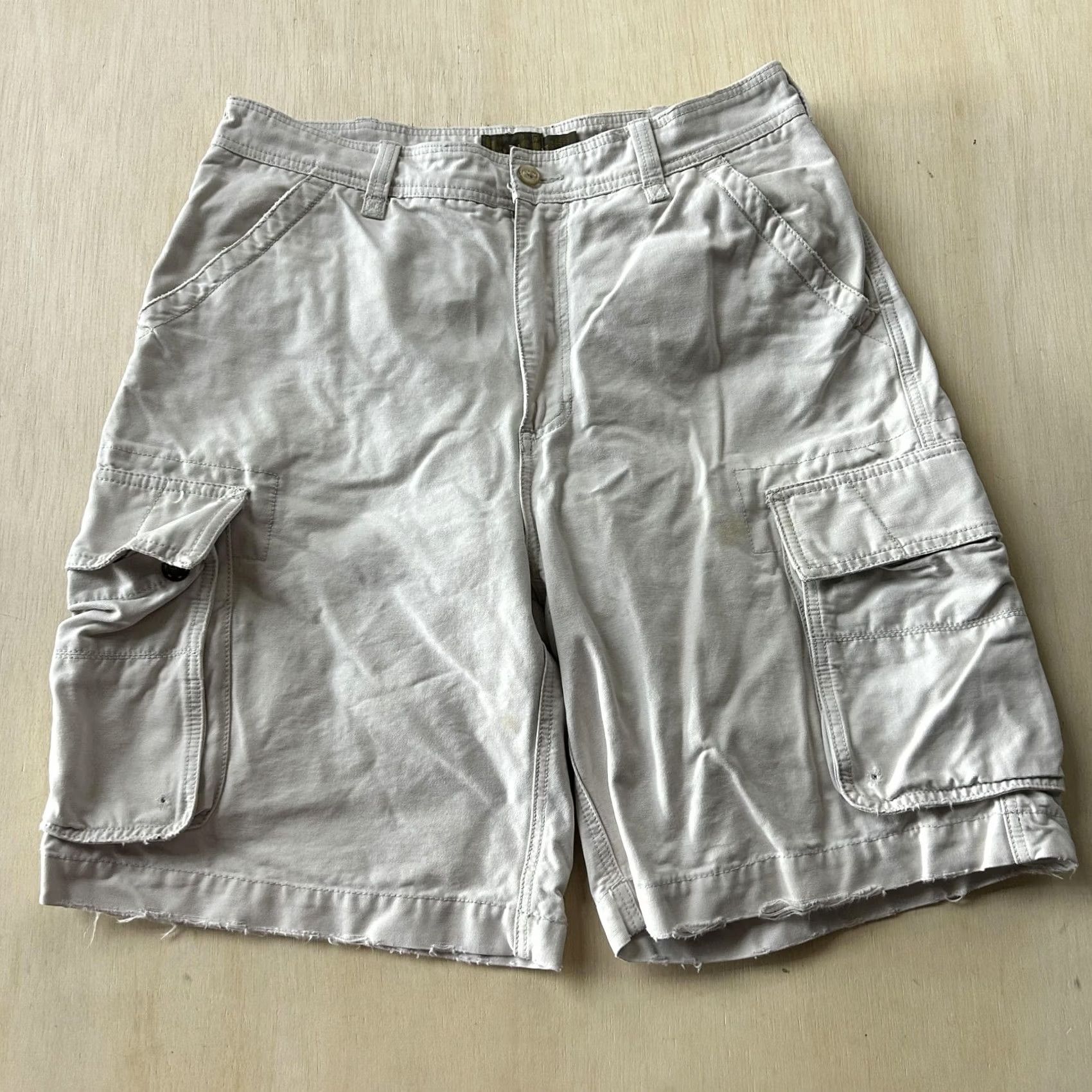 American Eagle Outfitters VINTAGE American Eagle Outfitters Cargo Shorts Mens 34 Beige Canvas Relaxed Size US 34 / EU 50 - 2 Thumbnail