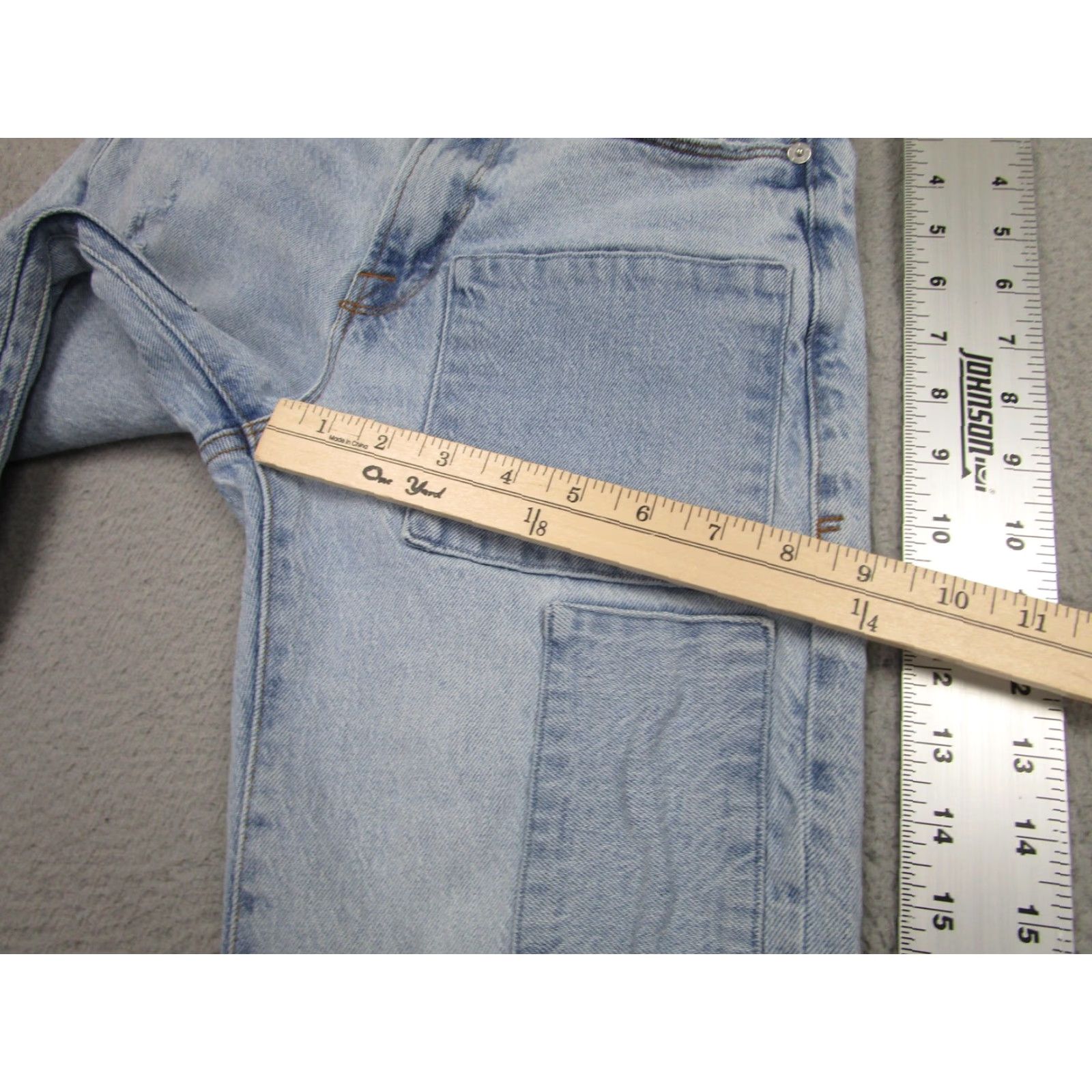 Frame VINTAGE FRAME Jeans Womens 25 Light Wash Le Nouveau Straight Hideaway Raw Hem Denim Distressed Crop Pockets High Rise 26in Inseam Womens Size 42" / US 20 - 6 Thumbnail