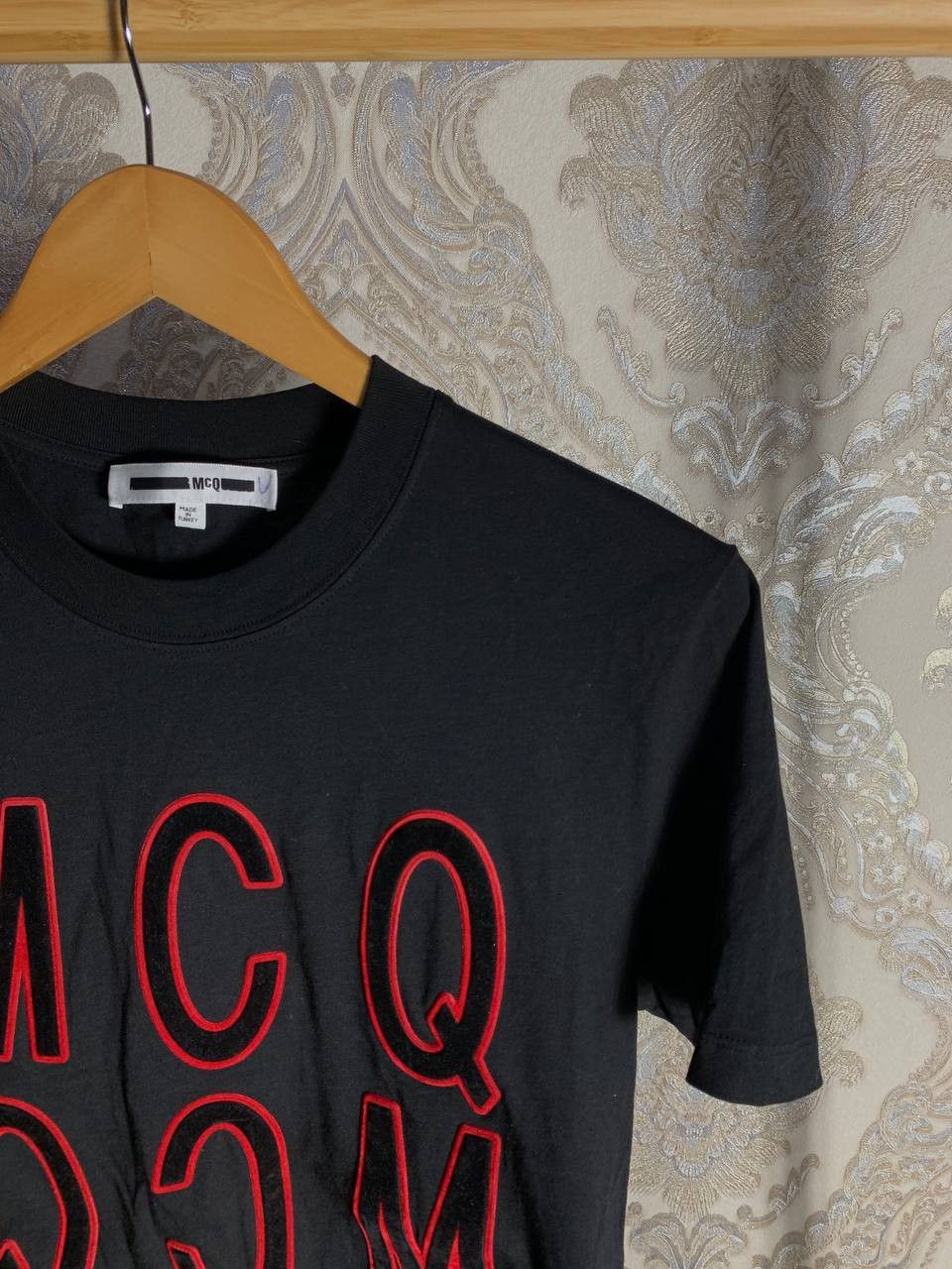 Alexander McQueen Vintage Alexander McQueen Italian Designer Casual T-Shirt Size US XS / EU 42 / 0 - 3 Thumbnail