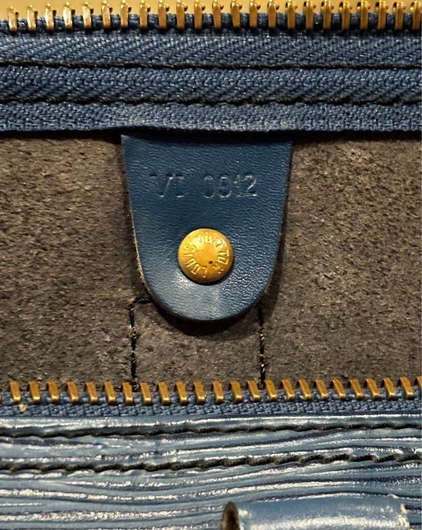 Louis Vuitton Louis Vuitton - Keepall 45 Blue Leather Boston Handbag Size ONE SIZE - 12 Thumbnail