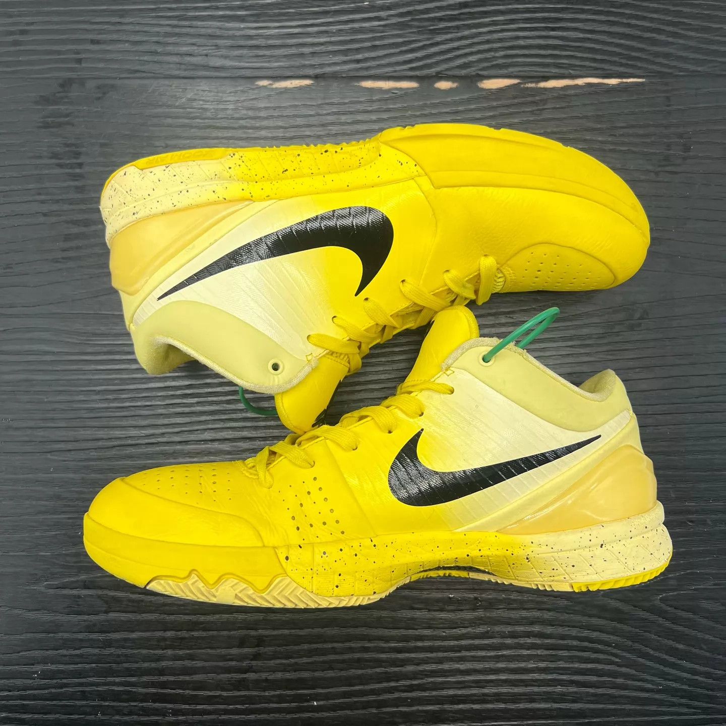 Nike Nike Zoom Kobe 4 Yellow Size US 9.5 / EU 42-43 - 3 Thumbnail
